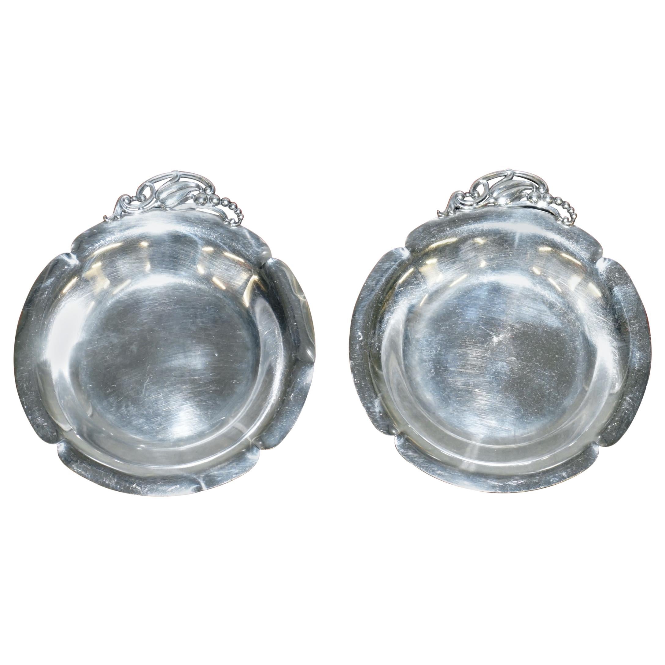 Pair of American circa 1950s Sterling Silver Webster Company Biscuit Dishes For Sale
