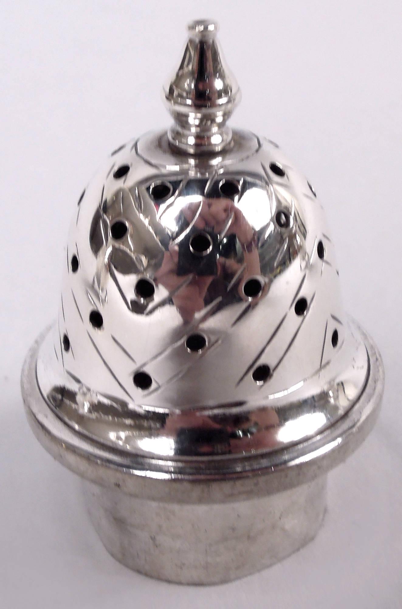 Americano Coppia di Shakers americani edoardiani classici in argento sterling in vendita