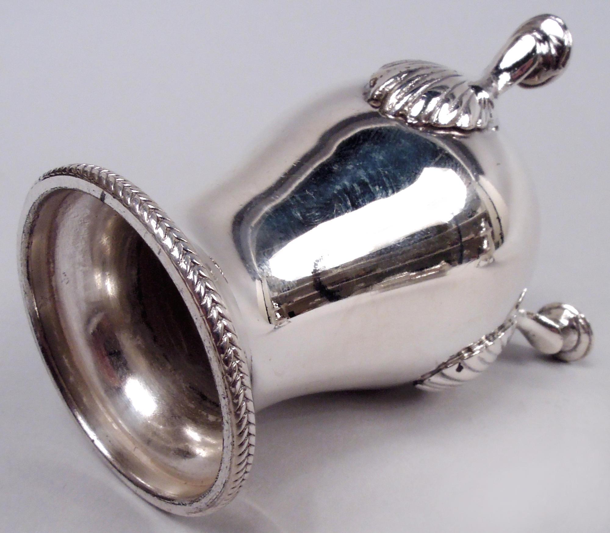 XX secolo Coppia di Shakers americani edoardiani classici in argento sterling in vendita