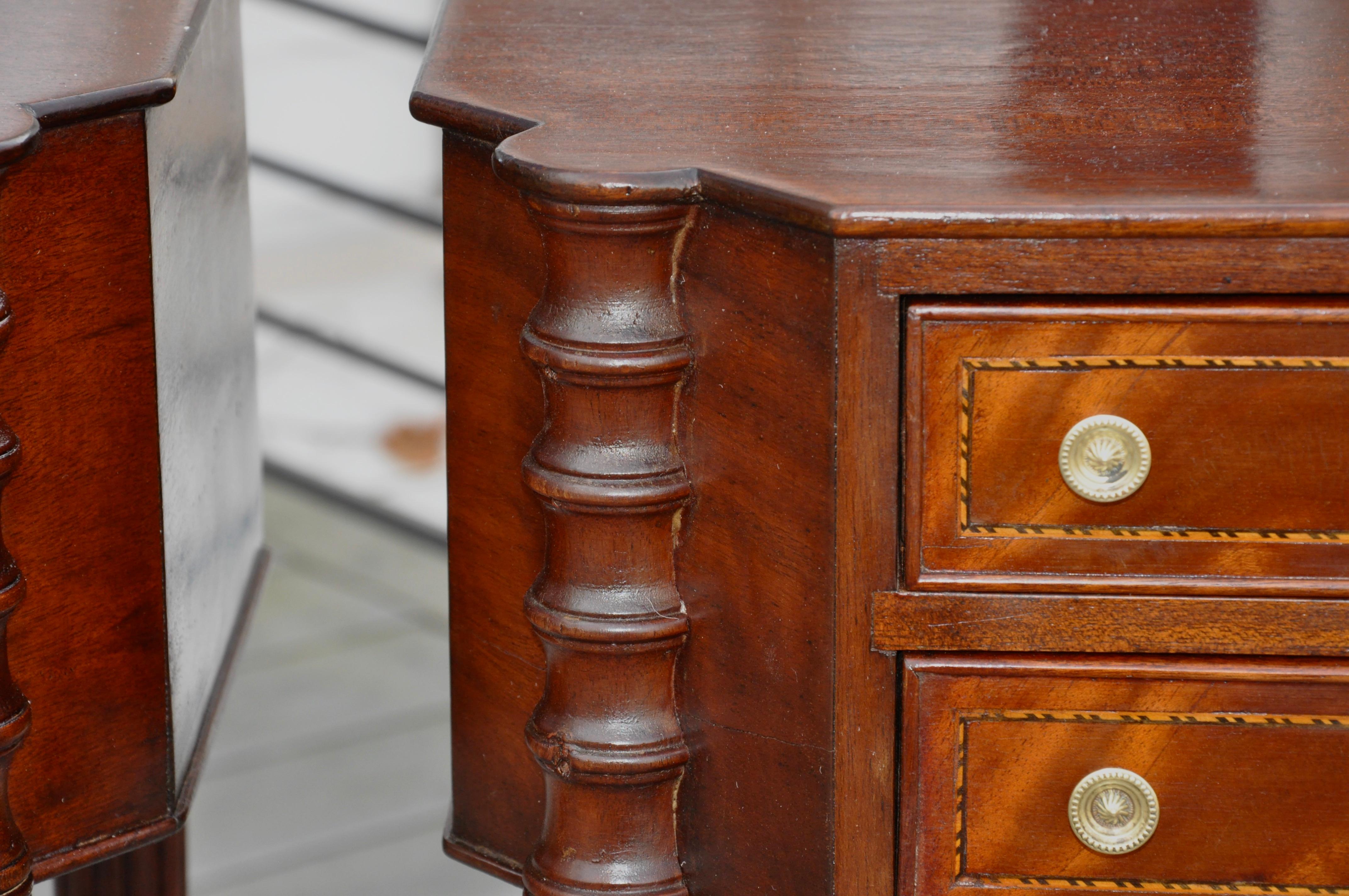 20th Century Pair of American Mahogany Federal Style Work End Tables