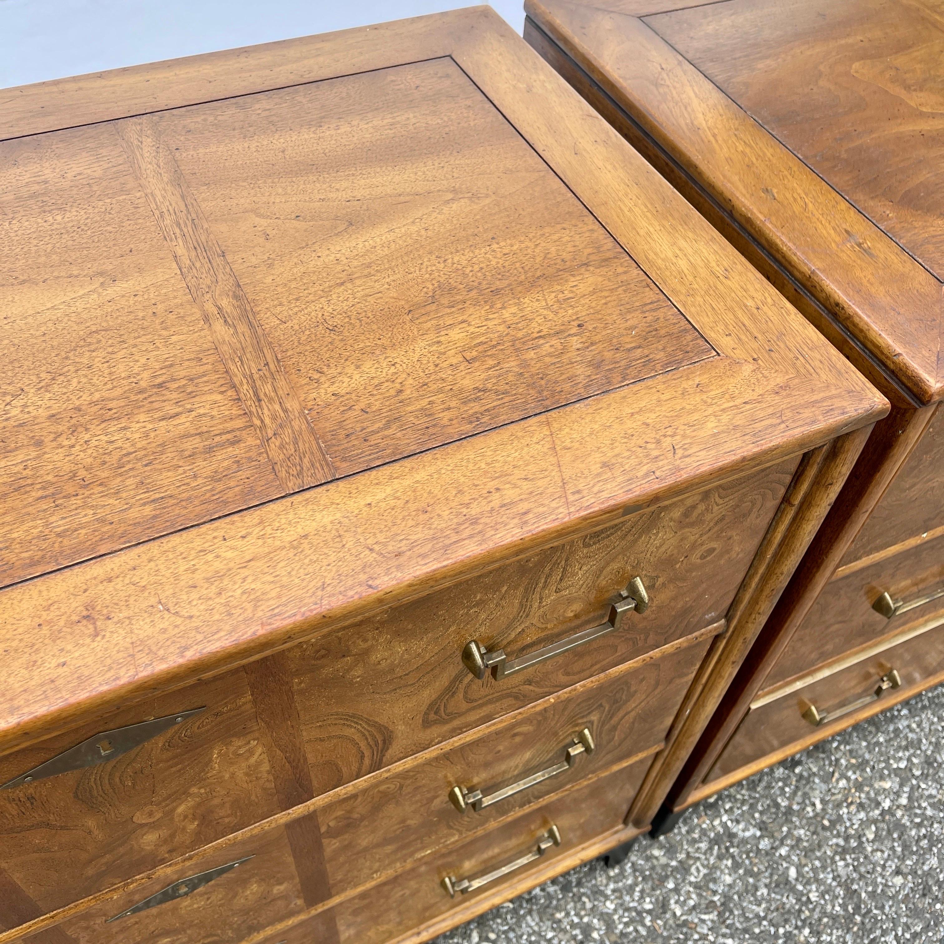 Pair of American Mid-Century Mastercraft Chests of Drawers 1