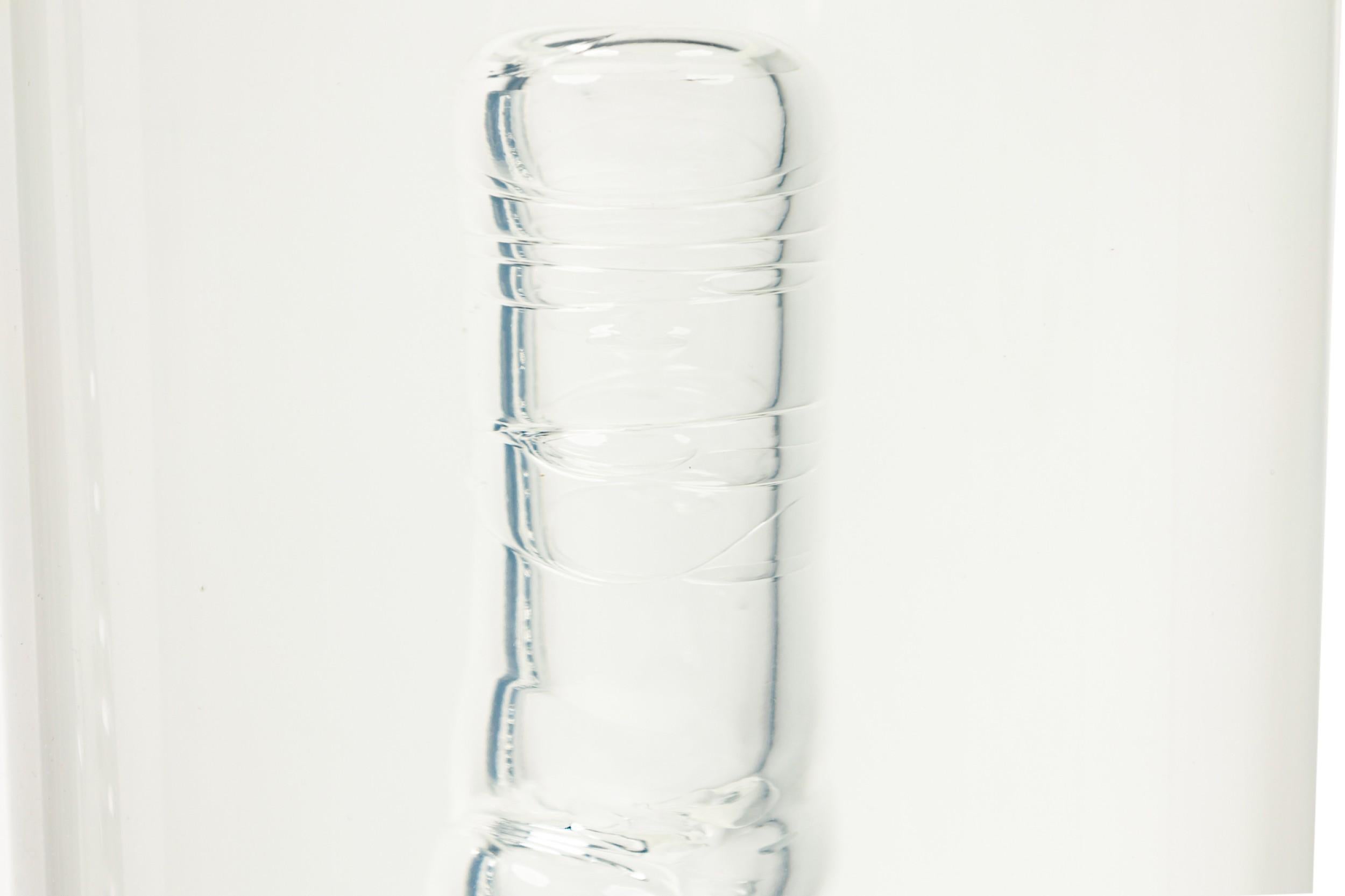 XX secolo Pair of American Mid-Century Modern Acrylic Lucite Cylindrical Sculptures in vendita