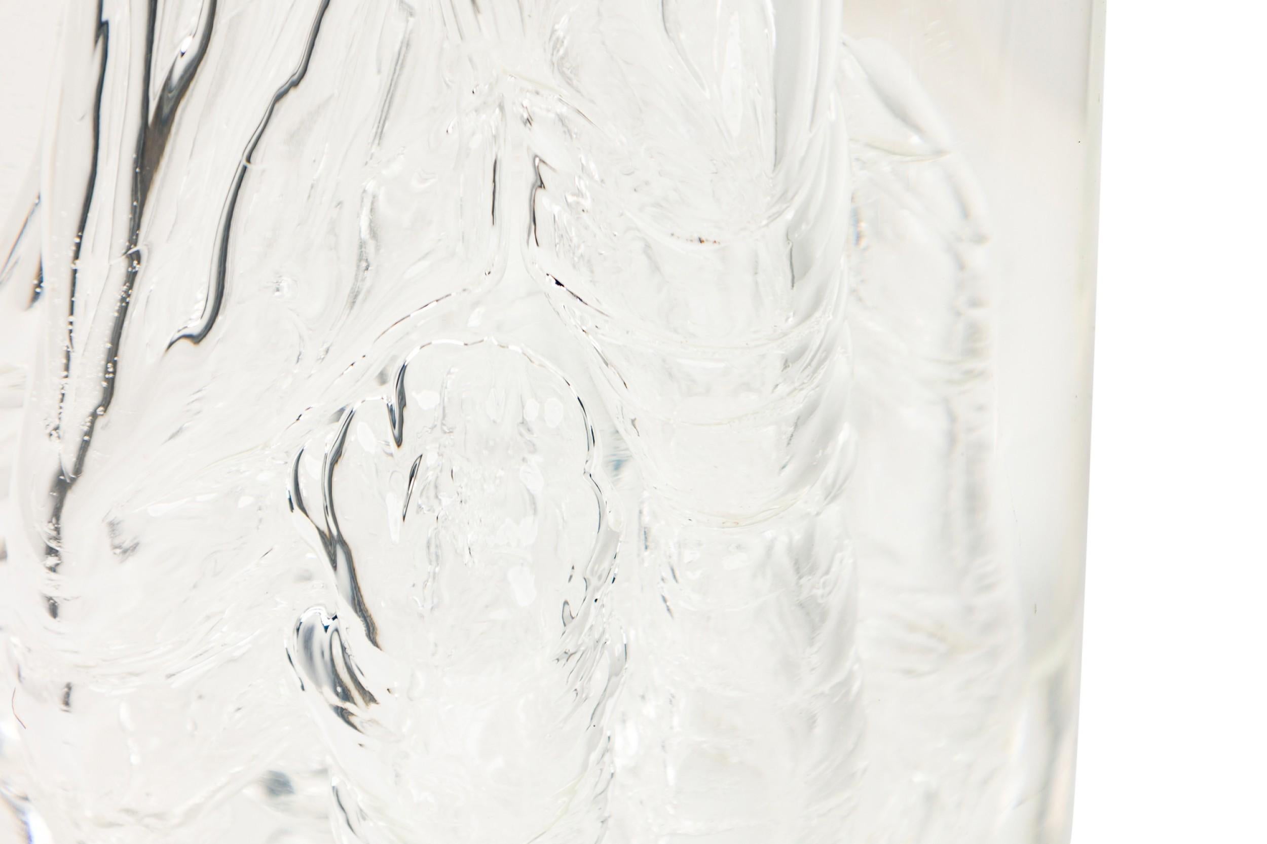 Acrilico Pair of American Mid-Century Modern Acrylic Lucite Cylindrical Sculptures in vendita