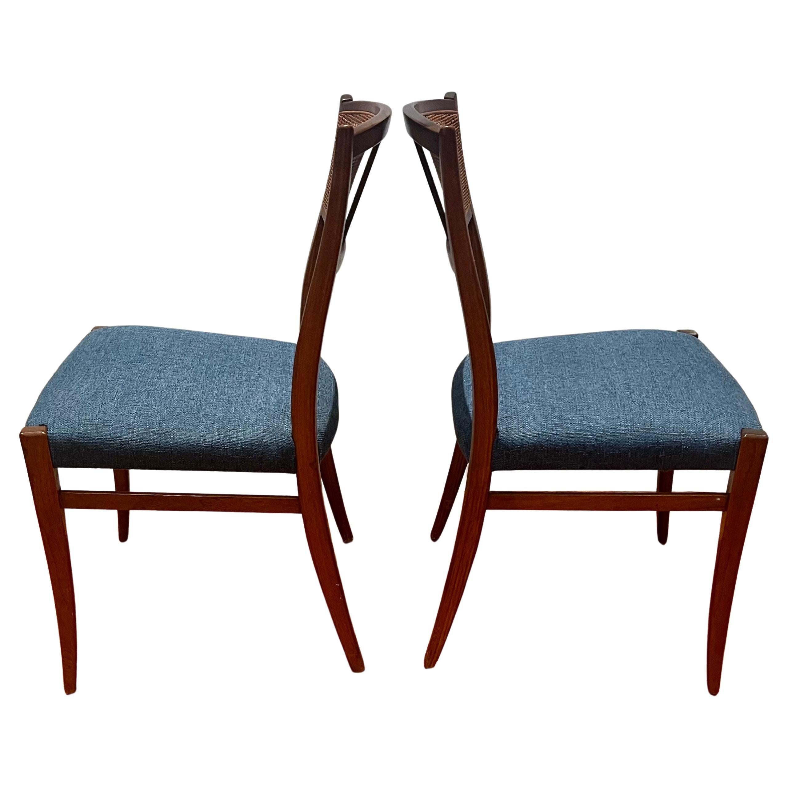 Pair of American Mid century Modern Walnut Desk/Dining Chairs In Excellent Condition In San Diego, CA