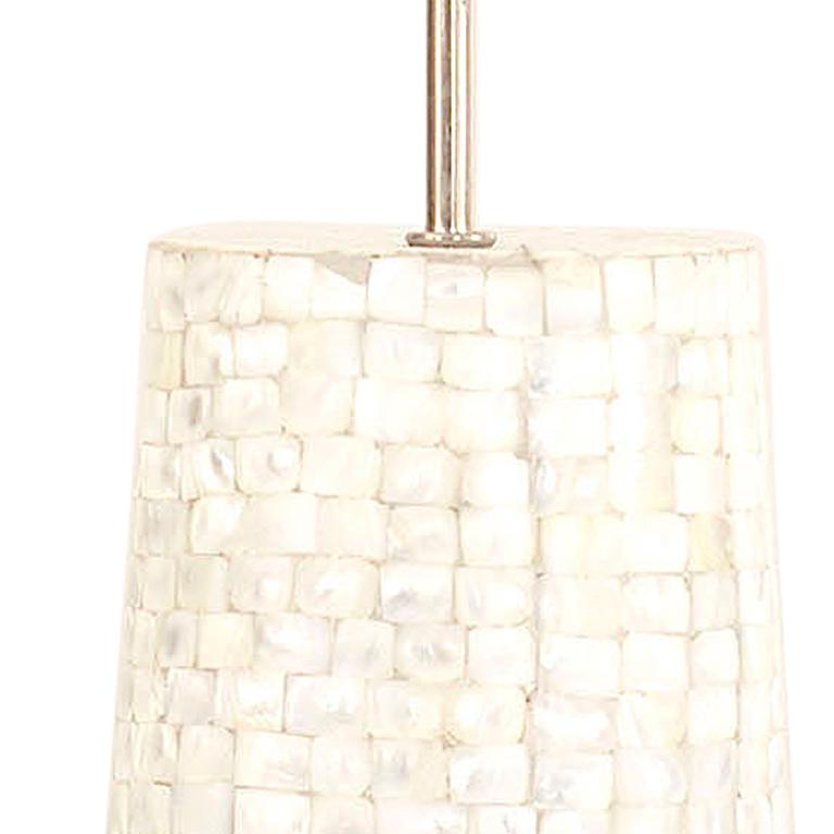 Pair of American Mid-Century Shell and Lucite Table Lamps In Good Condition For Sale In Queens, NY
