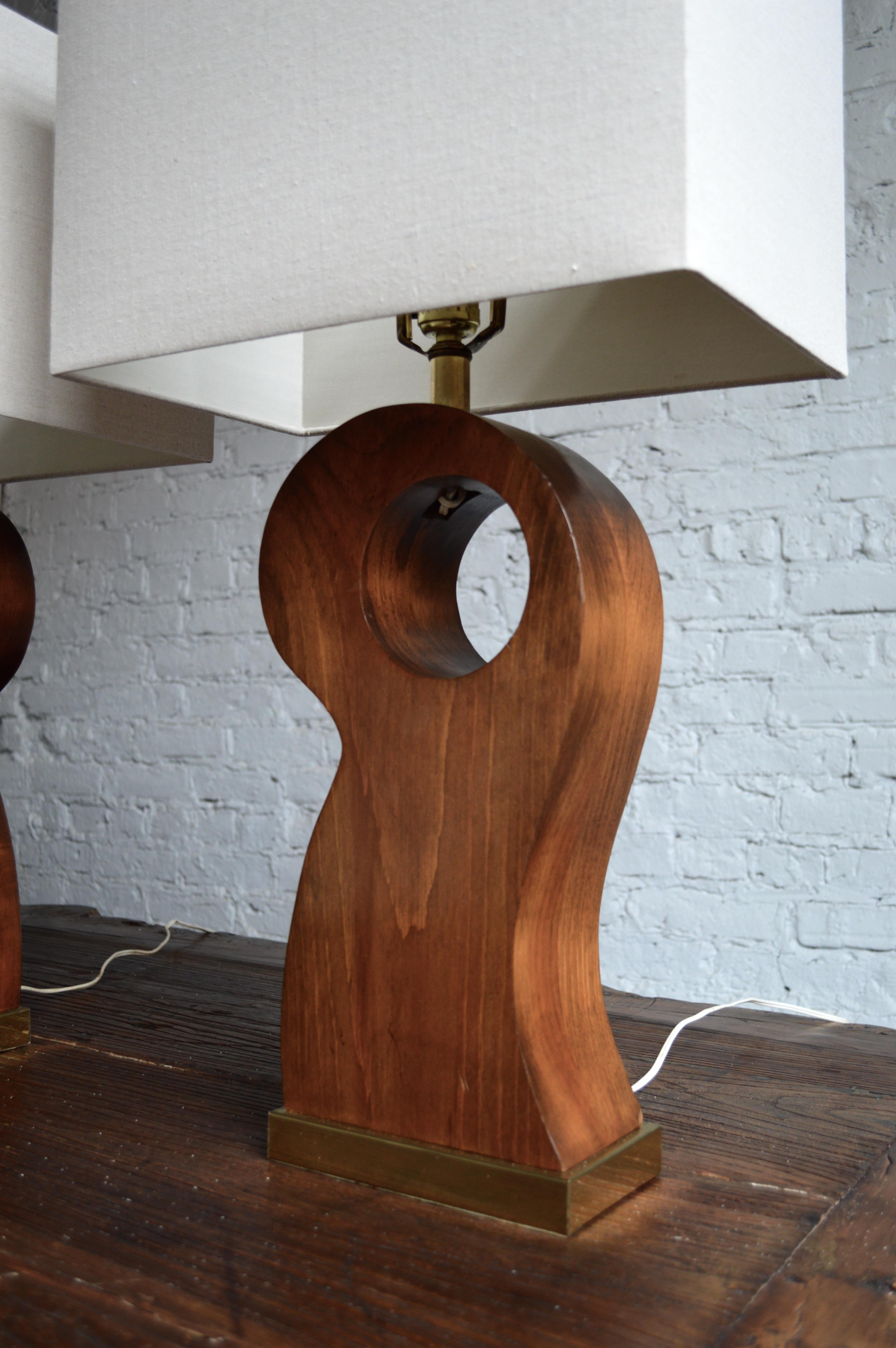 Pair of American Midcentury Wooden Lamps with Rectangular Linen Shades In Good Condition In Chicago, IL