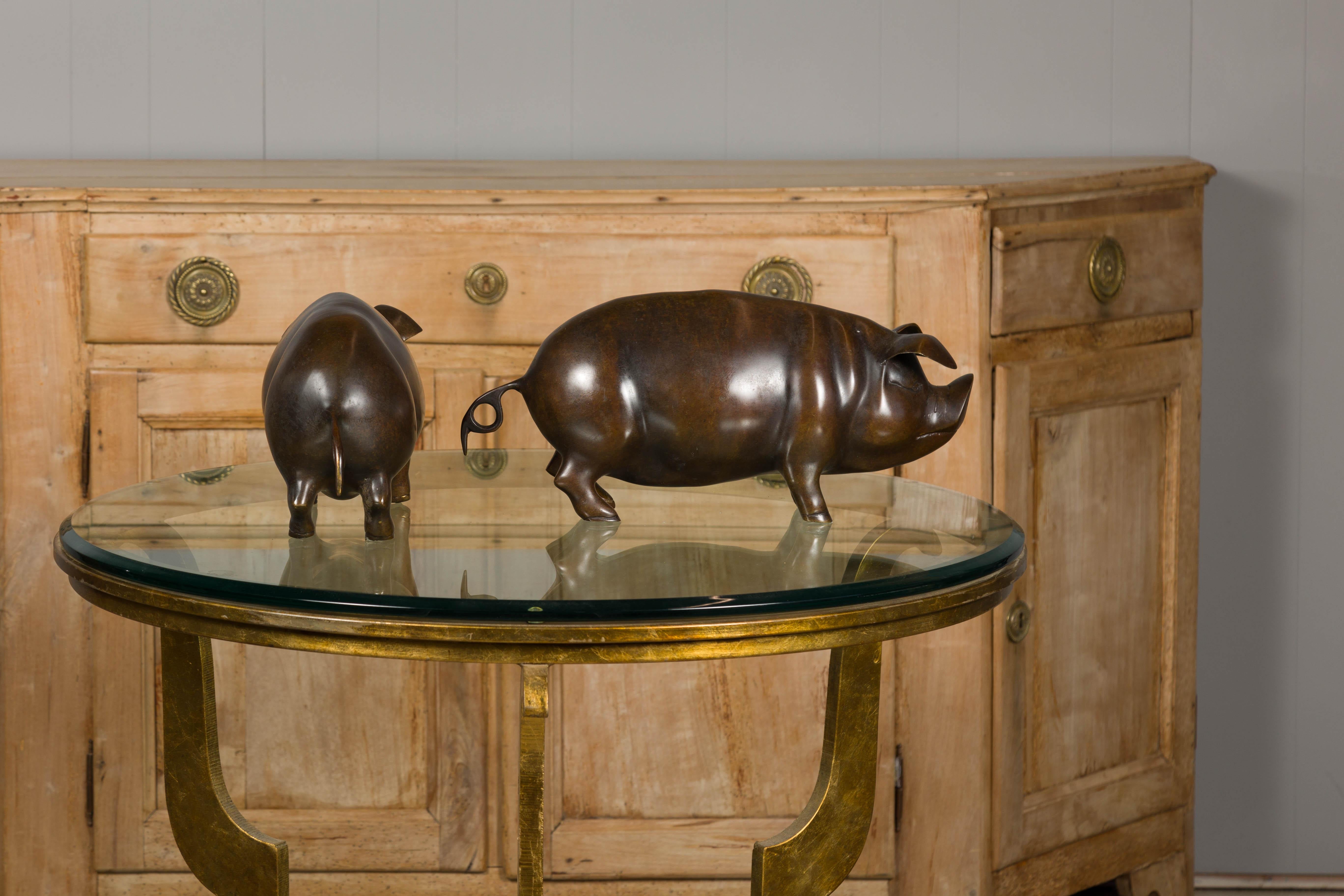 Pair of American Midcentury Bronze Pig Sculptures in Dark Patina For Sale 7