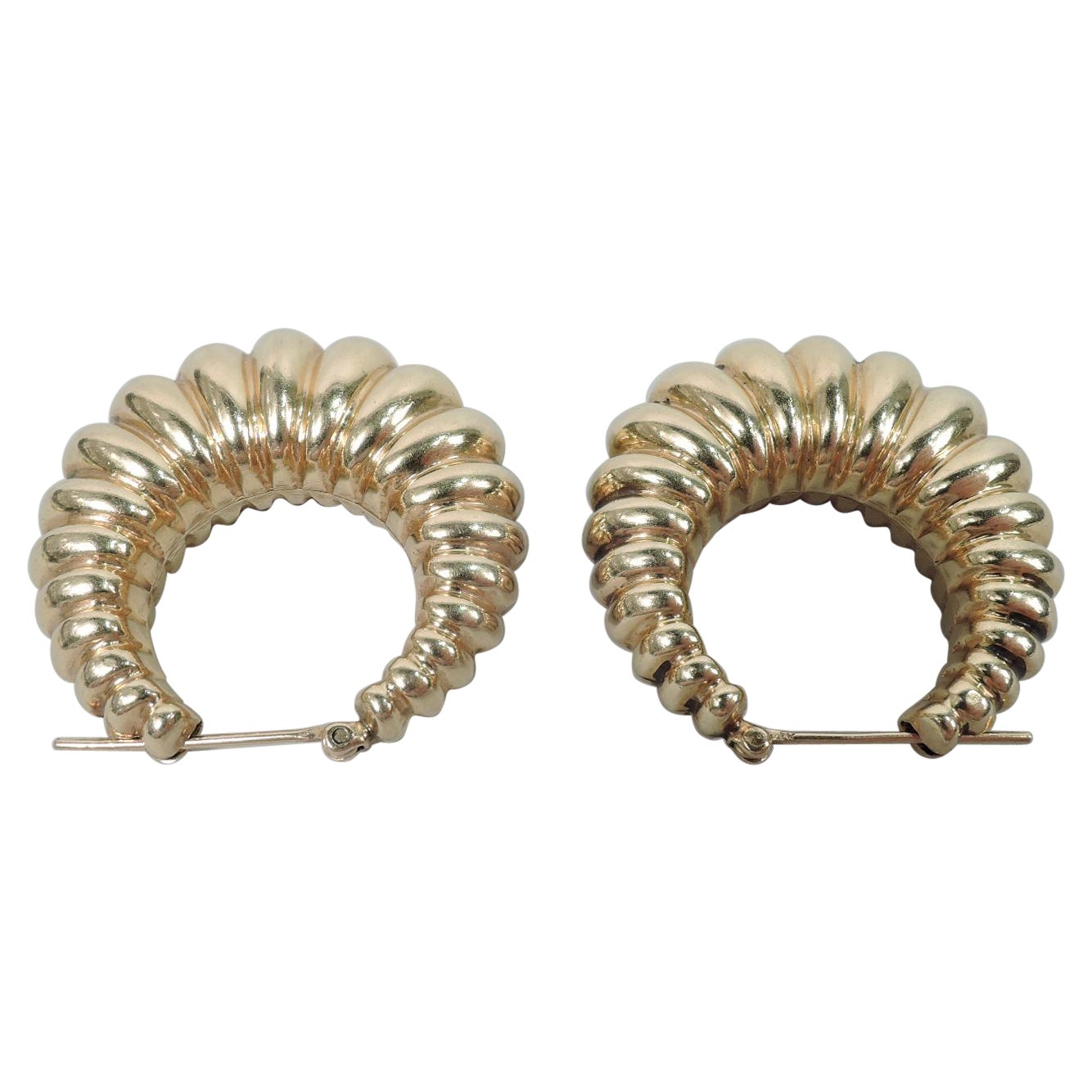 Pair of American Midcentury Classical 14k Gold Hoop Earrings
