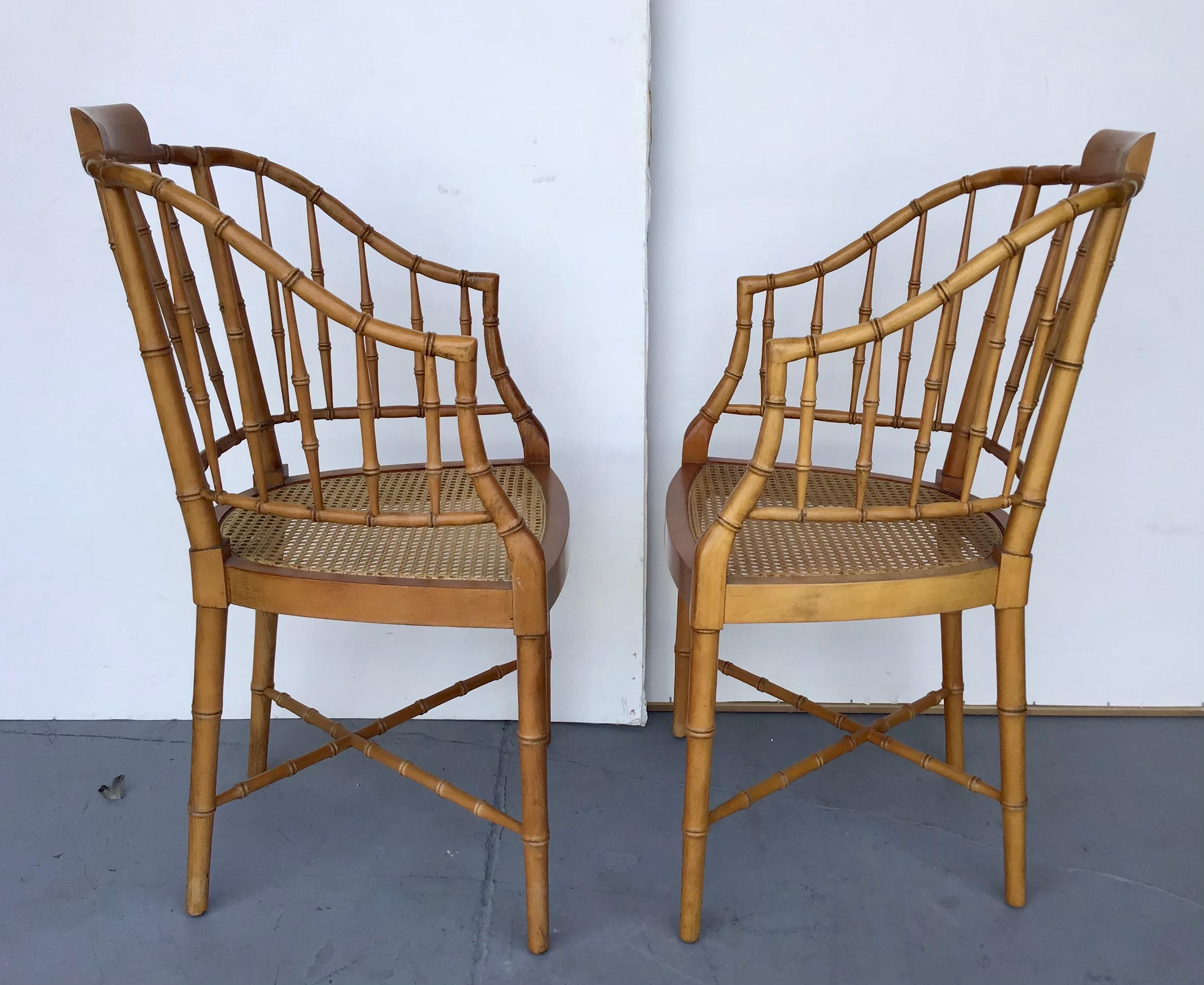 Mid-Century Modern Paire de chaises tubulaires américaines en faux bambou de style mi-siècle en vente
