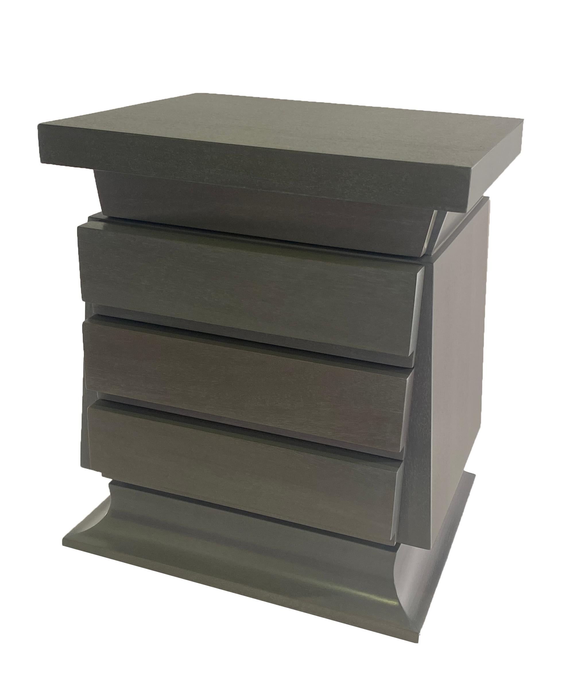 Pair of American Modern Cerused Grey Nightstands, Harold Schwartz for Romweber In Good Condition For Sale In Hollywood, FL