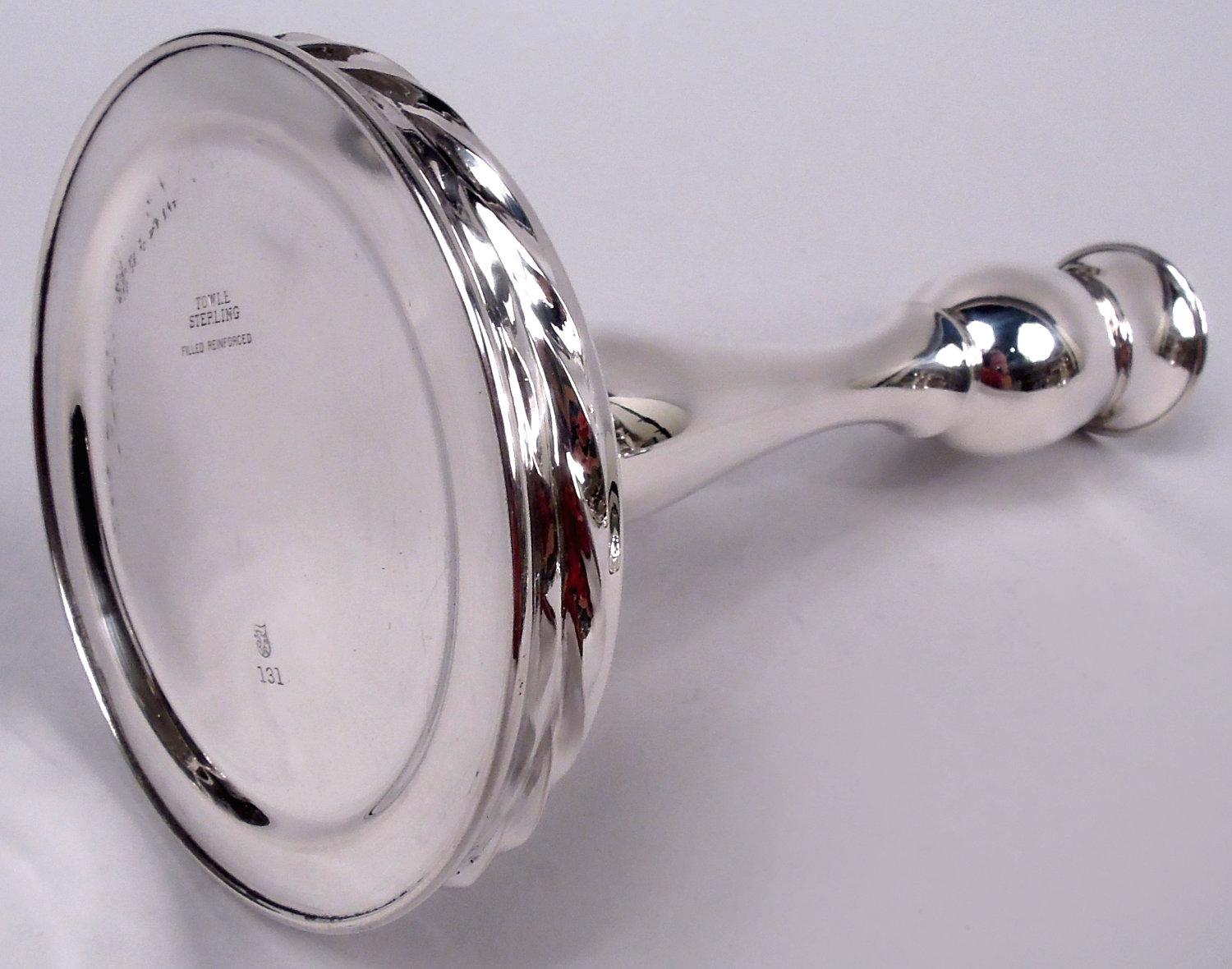 Pair of American Modern Georgian Sterling Silver Candlesticks For Sale 1