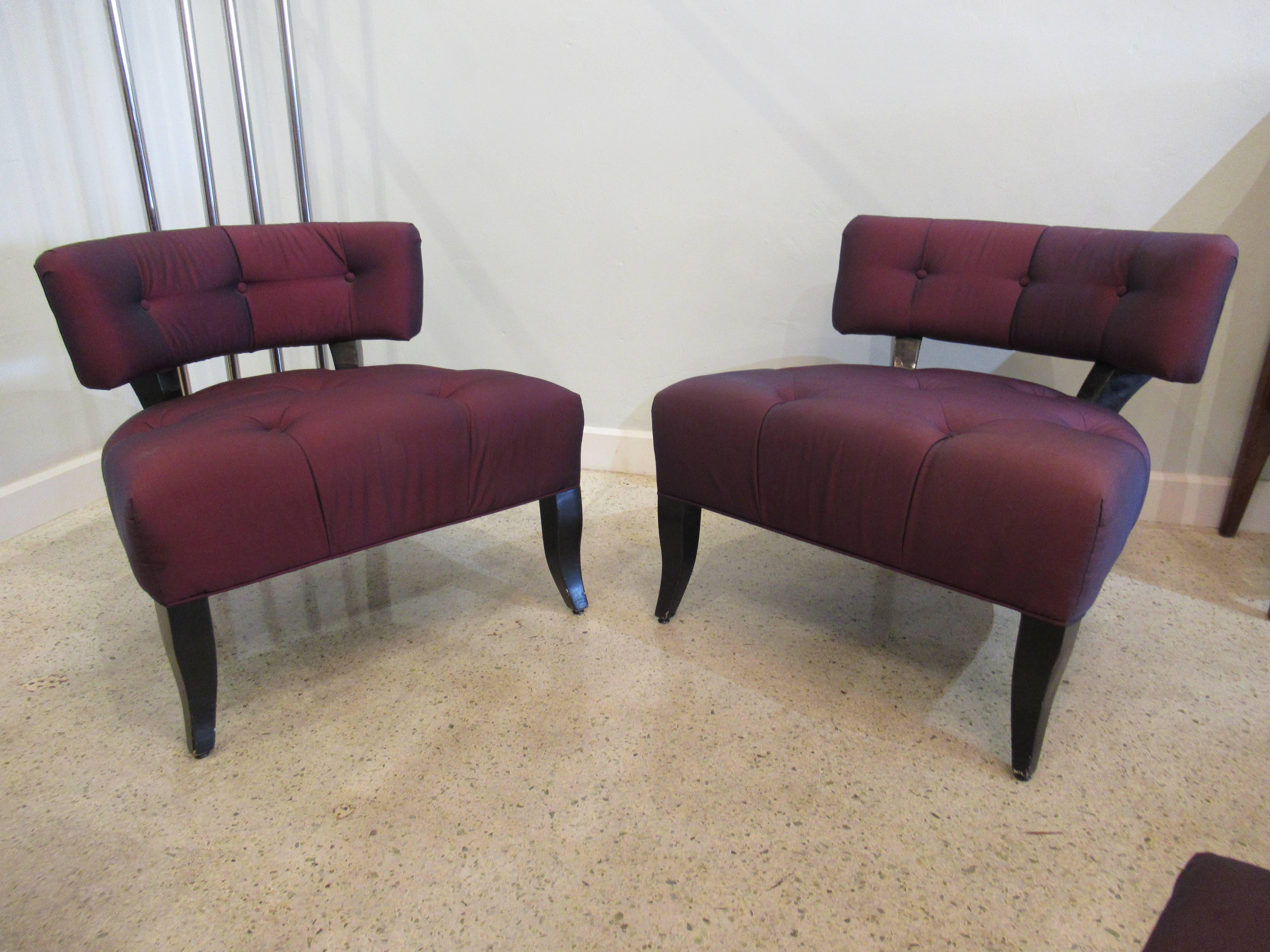 Pair of American Modern Klismos Slipper Chairs and Ottoman, Billy Haines, 1950s For Sale 1