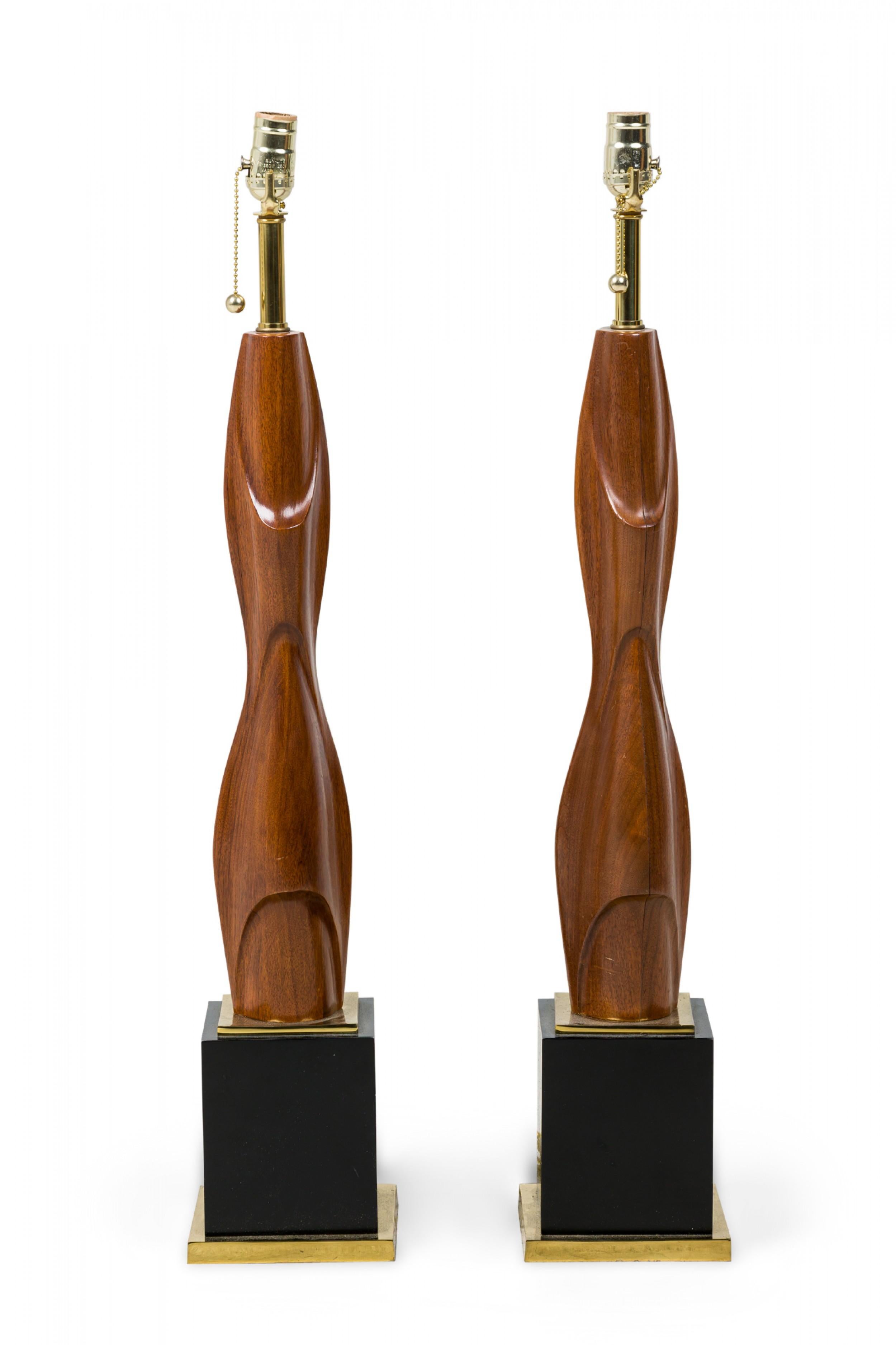Pair of American Modern Mahogany and Brass Table Lamps, Laurel Lamp Company In Good Condition For Sale In New York, NY