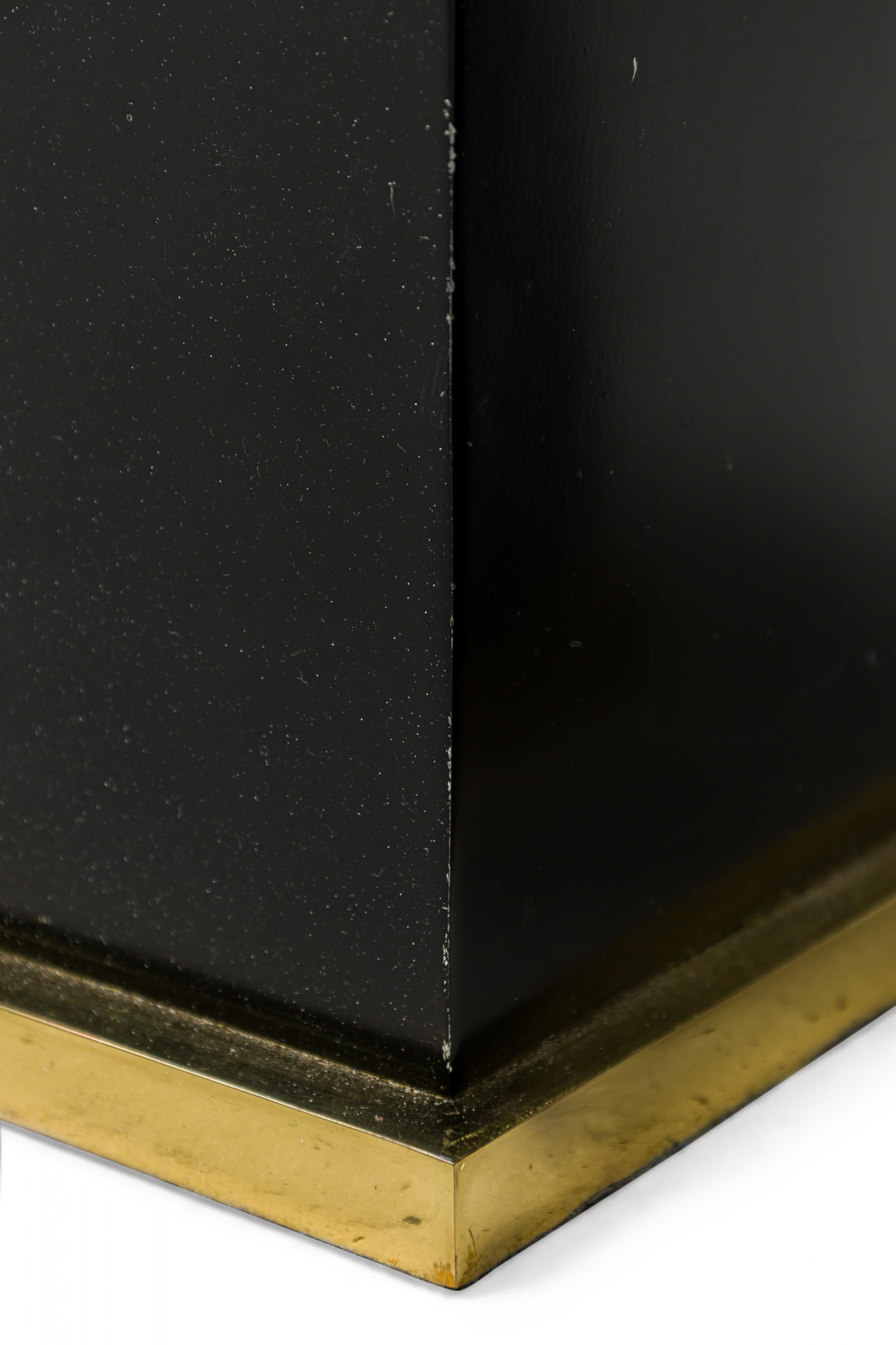 Paire de lampes de table American modern en acajou et laiton, Laurel Lamp Company en vente 2