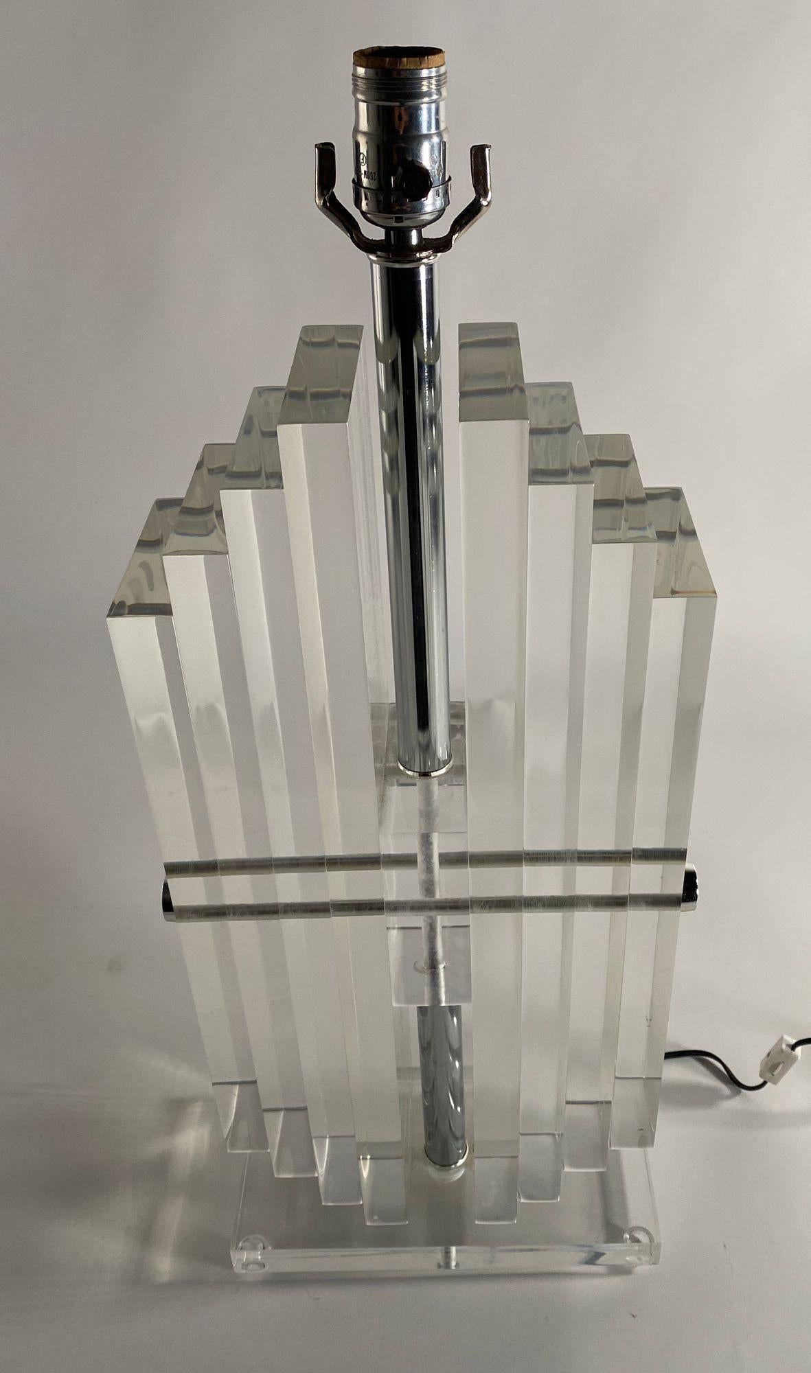 Pair of American Modern Stacked Lucite Lamps, Karl Springer, For Sale 3