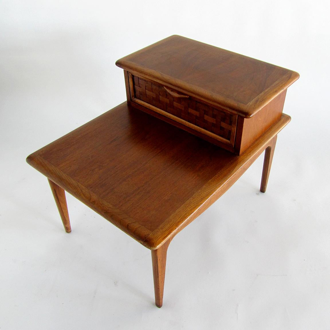 Pair of American Modern Walnut 2-Tier Nightstands, Lane Altavista For Sale 2