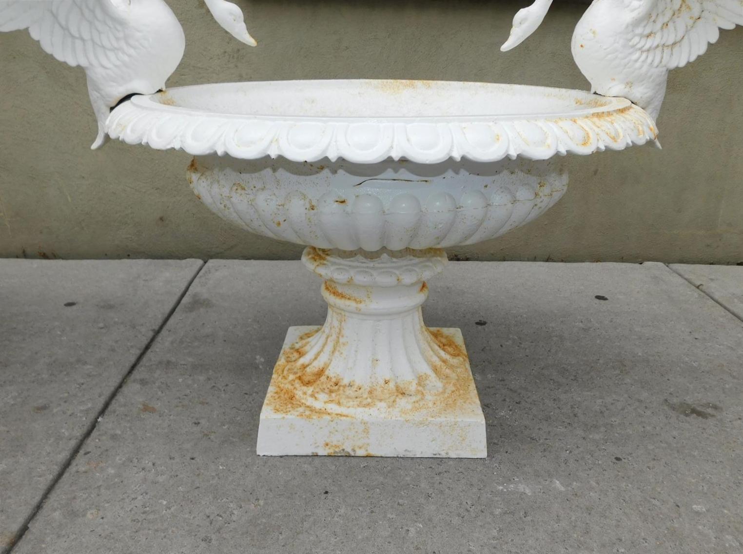 Pair of American Campana Form Powered Coated Garden Urns w/ Flanking Swans, 1850 im Angebot 5