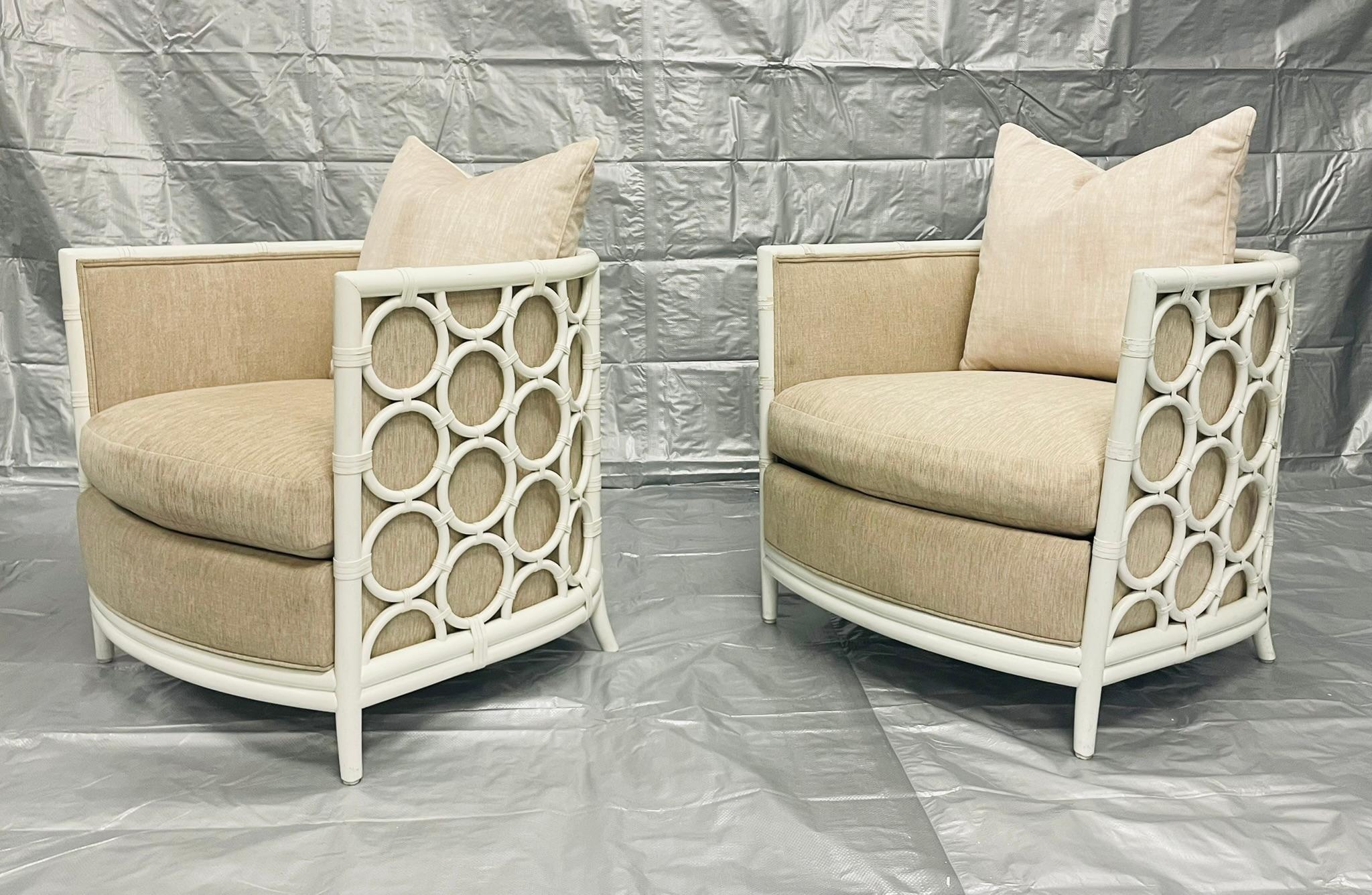 Pair of American Rattan Barrel Armchairs by McGuire, San Francisco (amerikanisch) im Angebot