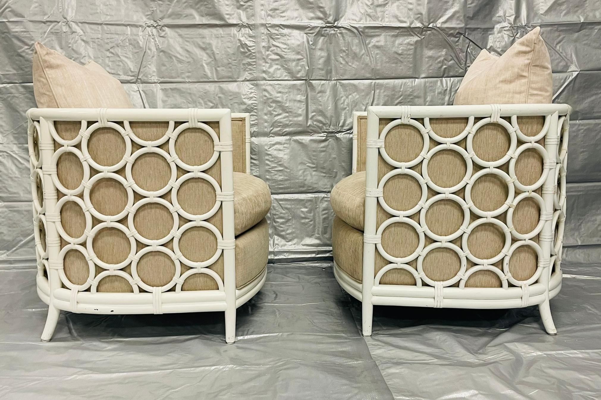 Pair of American Rattan Barrel Armchairs by McGuire, San Francisco (Handgefertigt) im Angebot