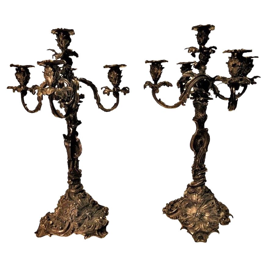 Pair of American Rococo Revival Patinated Bronze Candelabras, Ca. 1825 For Sale