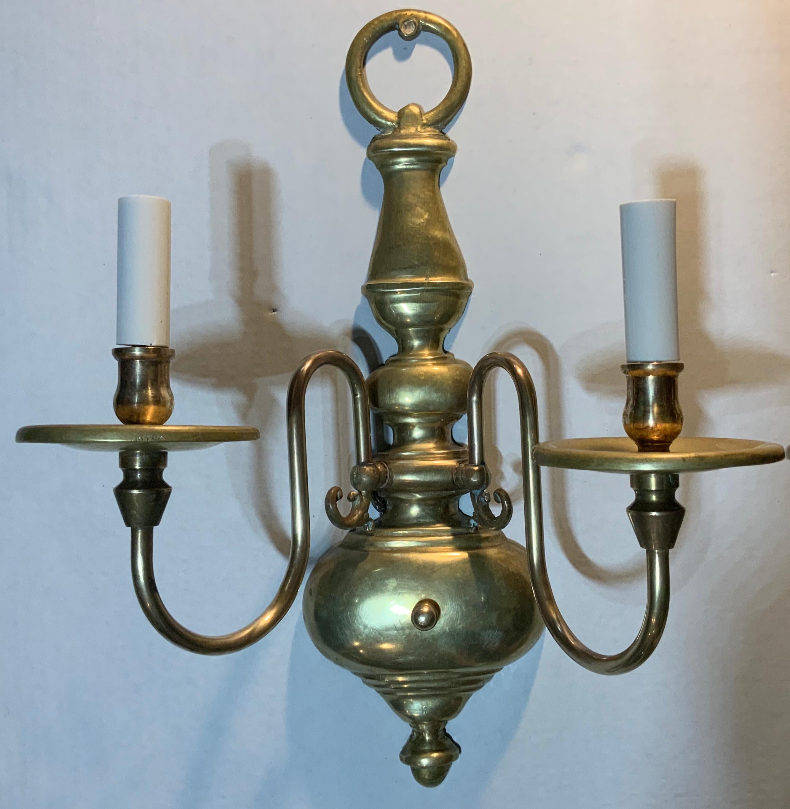 American Classical Pair of American Style Brass Wall Sconces For Sale