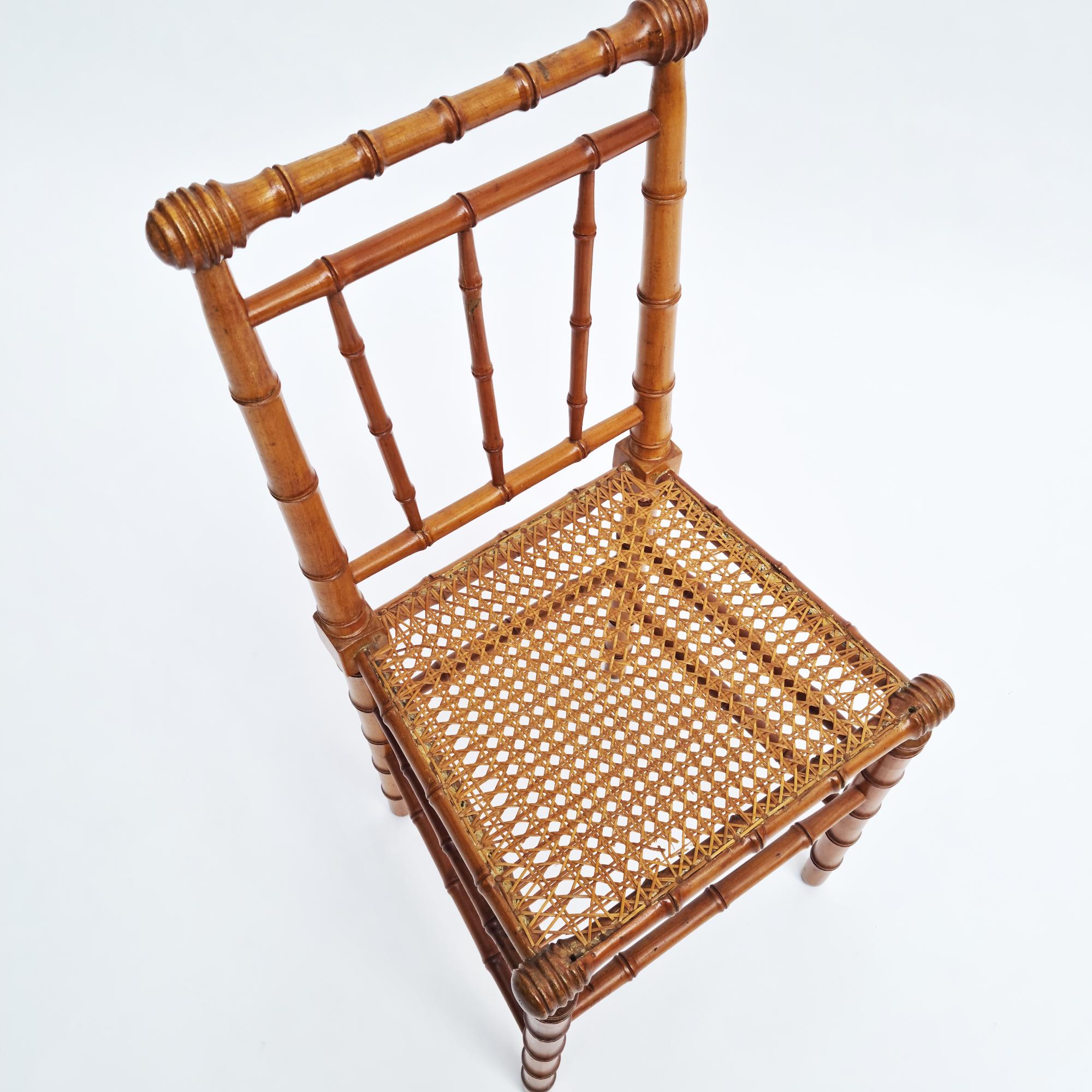 Fine XIX secolo Coppia di poltrone vittoriane americane in finto bambù, 1880 ca. in vendita