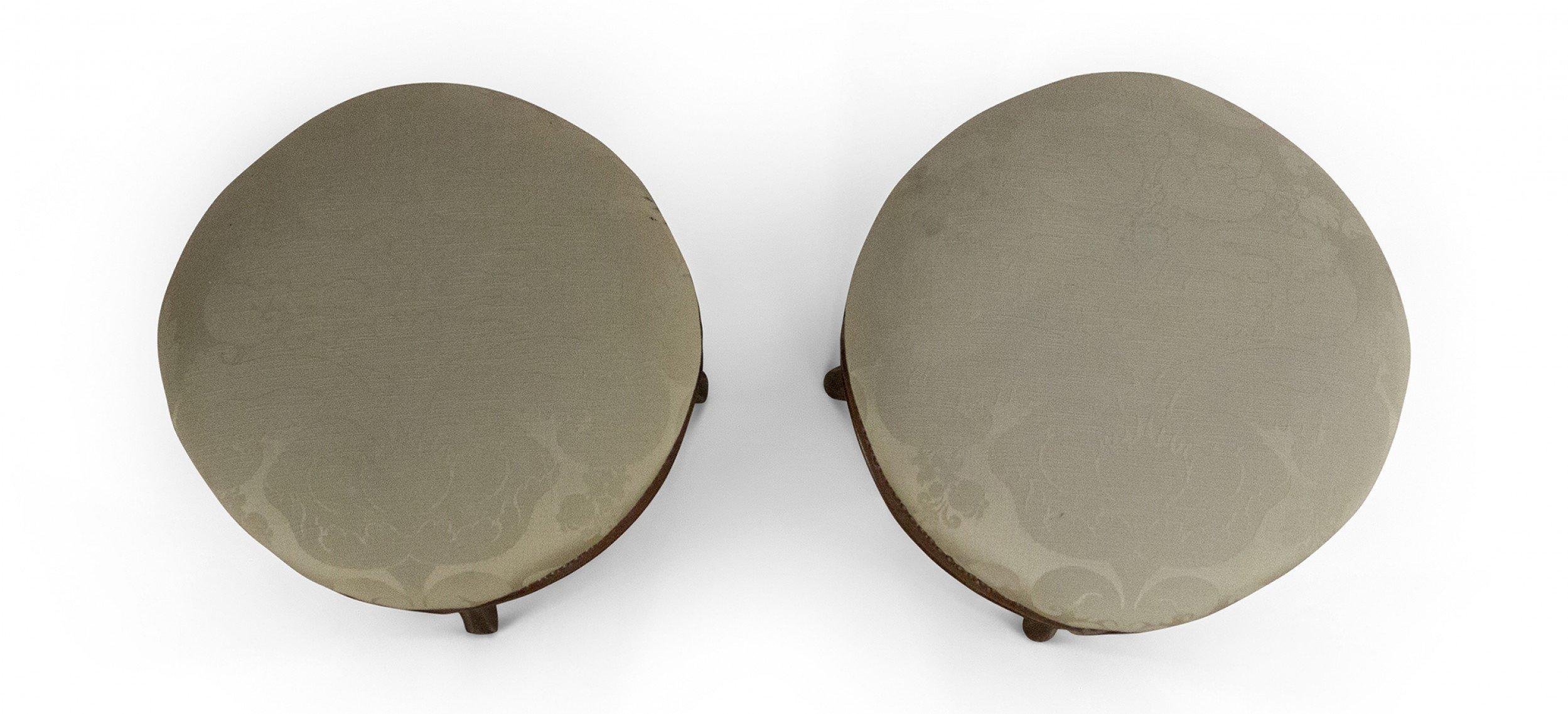 Pair of American Victorian Walnut and Pale Green Damask Footstools In Good Condition In New York, NY