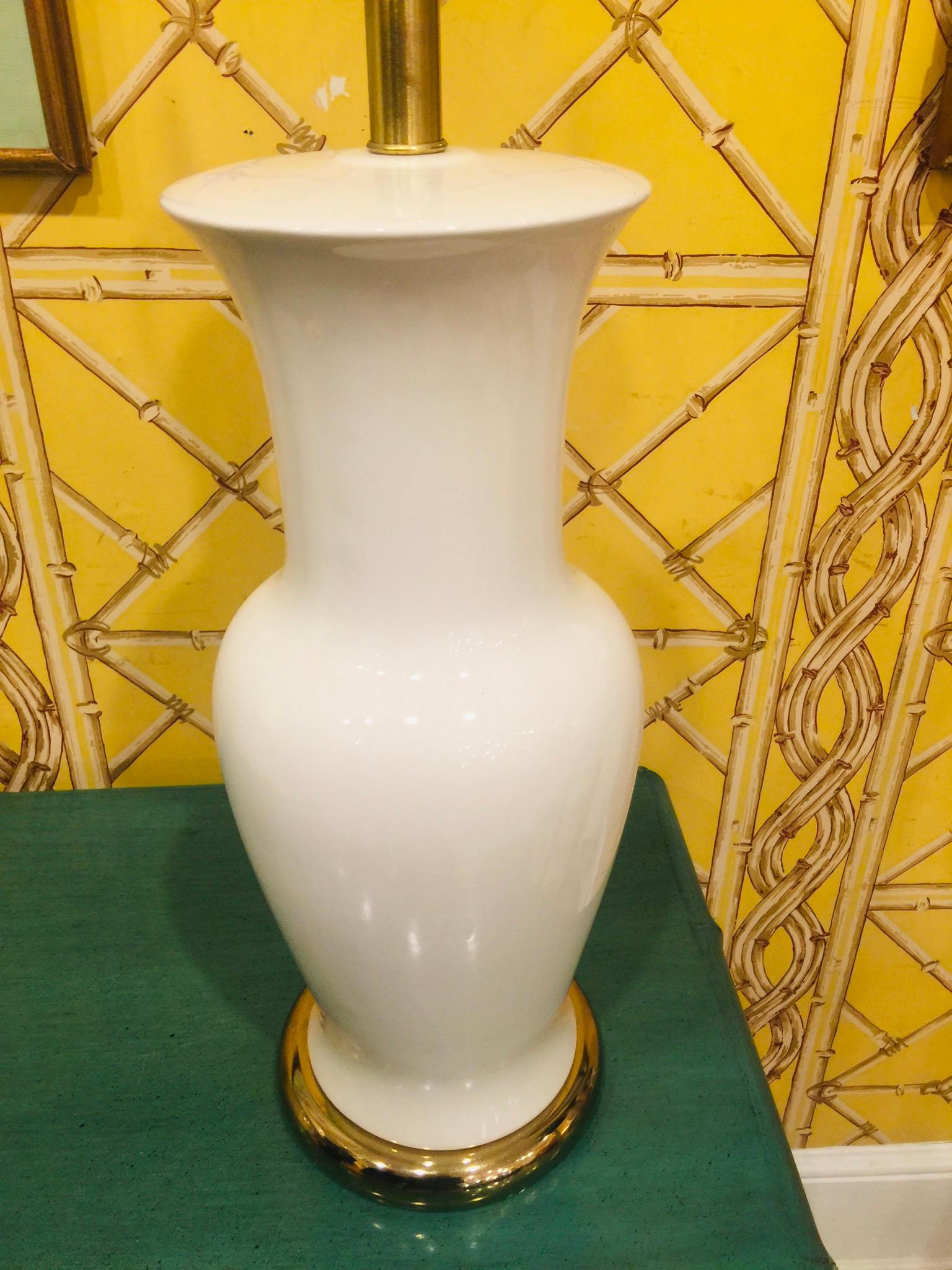 Pair of American White Porcelain Vase Lamps In Good Condition For Sale In Southampton, NY