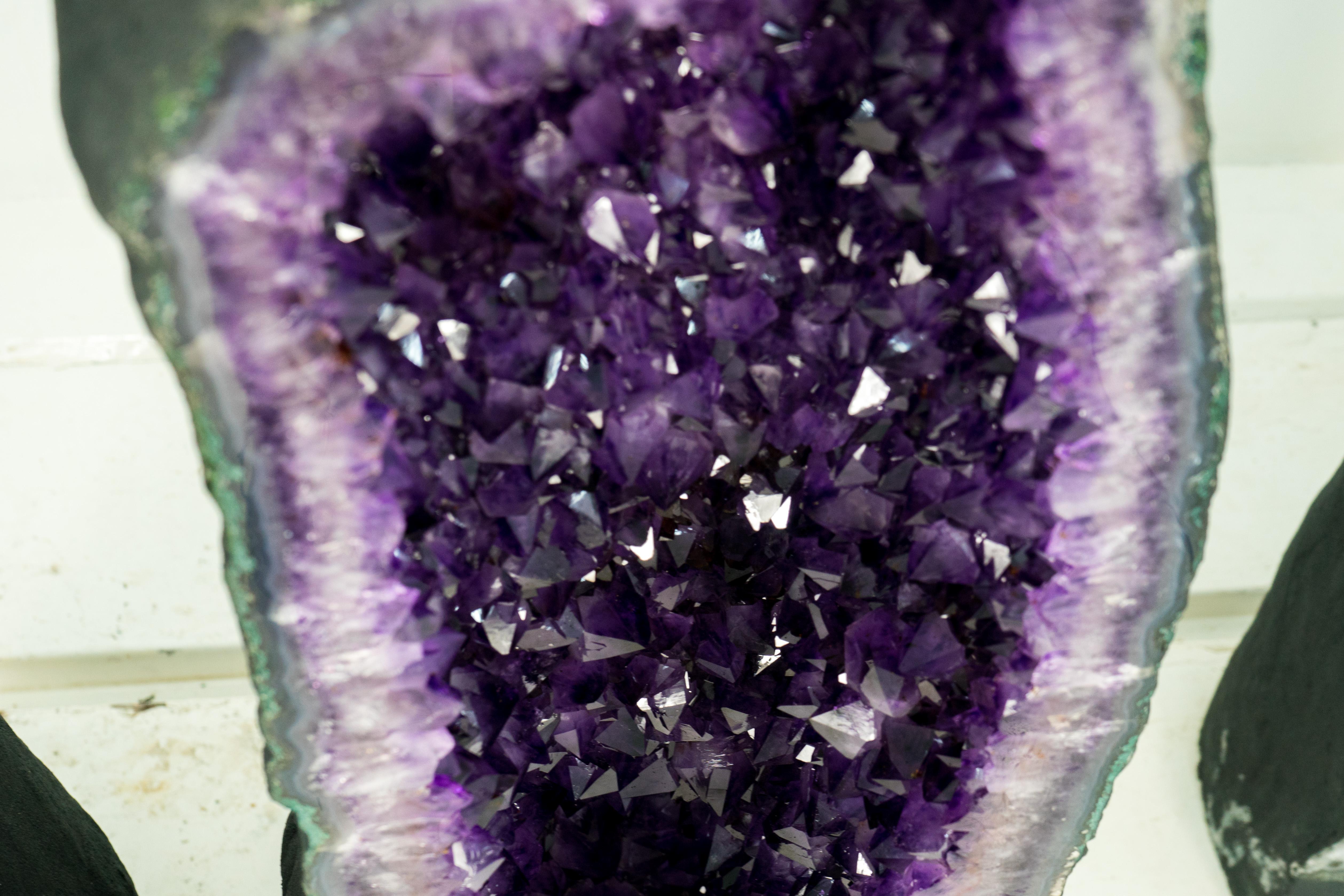 Pareja de Geodas Catedral de Amatista, Violeta Púrpura con Gran Drusa de Amatista en venta 3