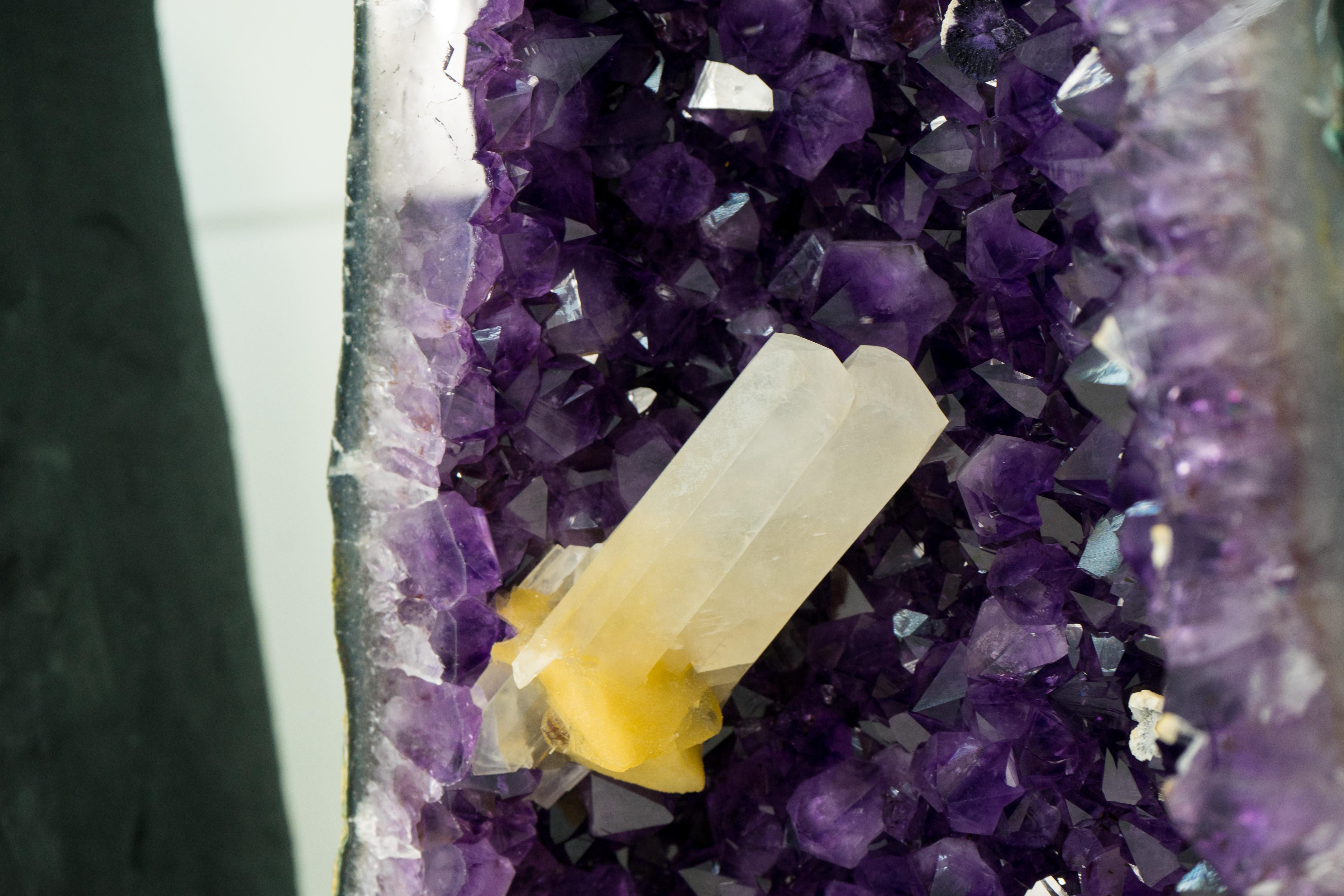 Pareja de Geodas Catedral de Amatista con Calcita Grande sobre Amatista Violeta-Púrpura en Nuevo estado para la venta en Ametista Do Sul, BR