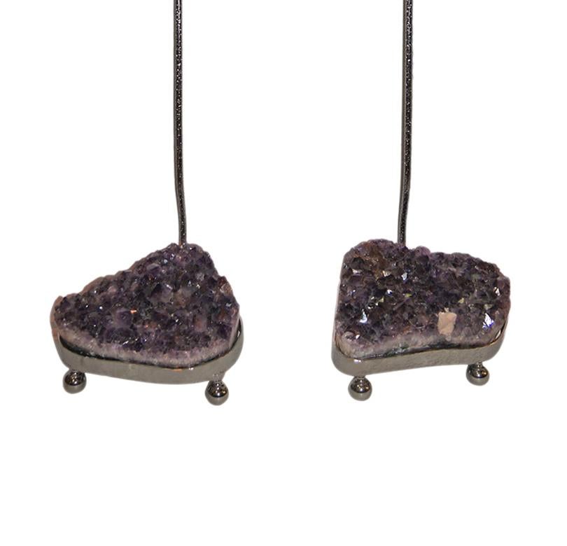 Pair of Amethyst Crystal Lamps In Excellent Condition For Sale In New York, NY