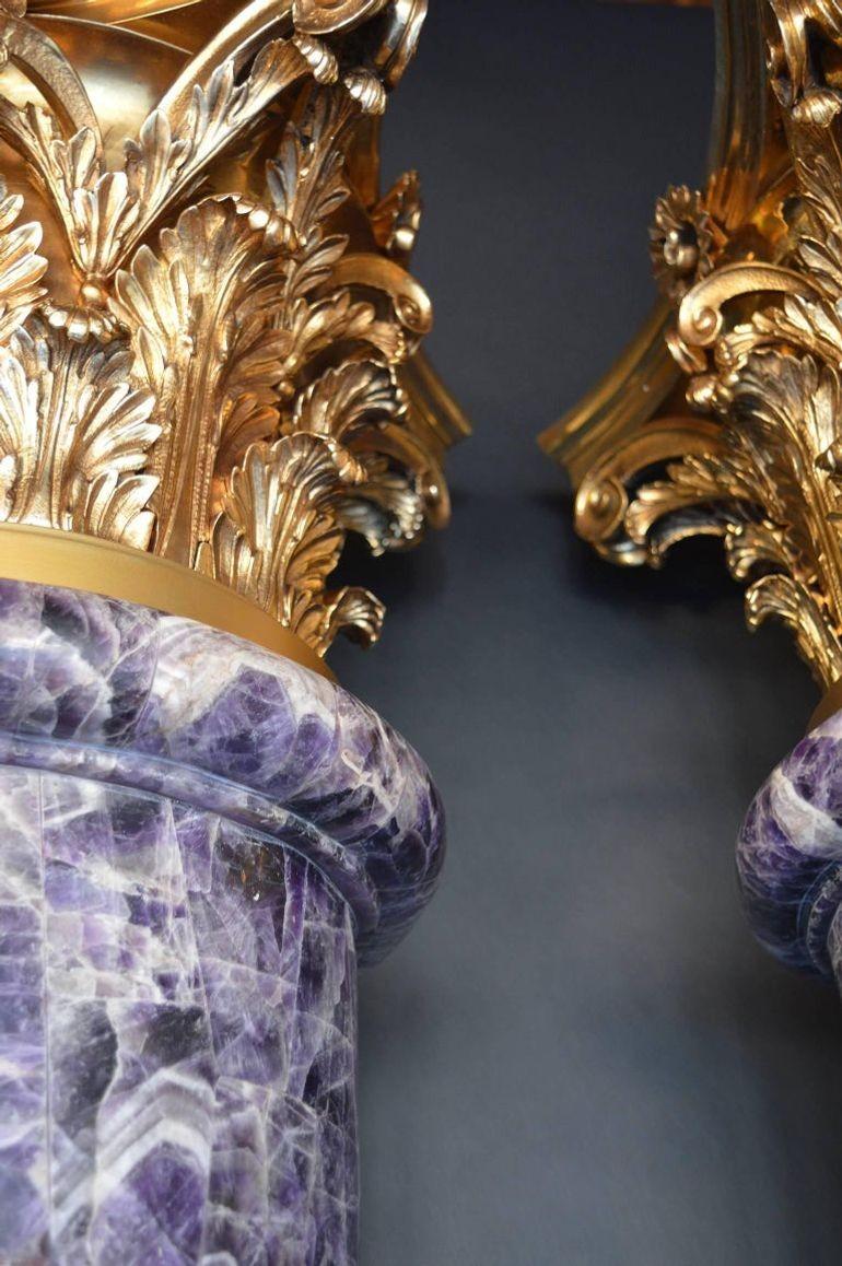 Paar Amethystsäulen im Empire-Stil (Italienisch) im Angebot