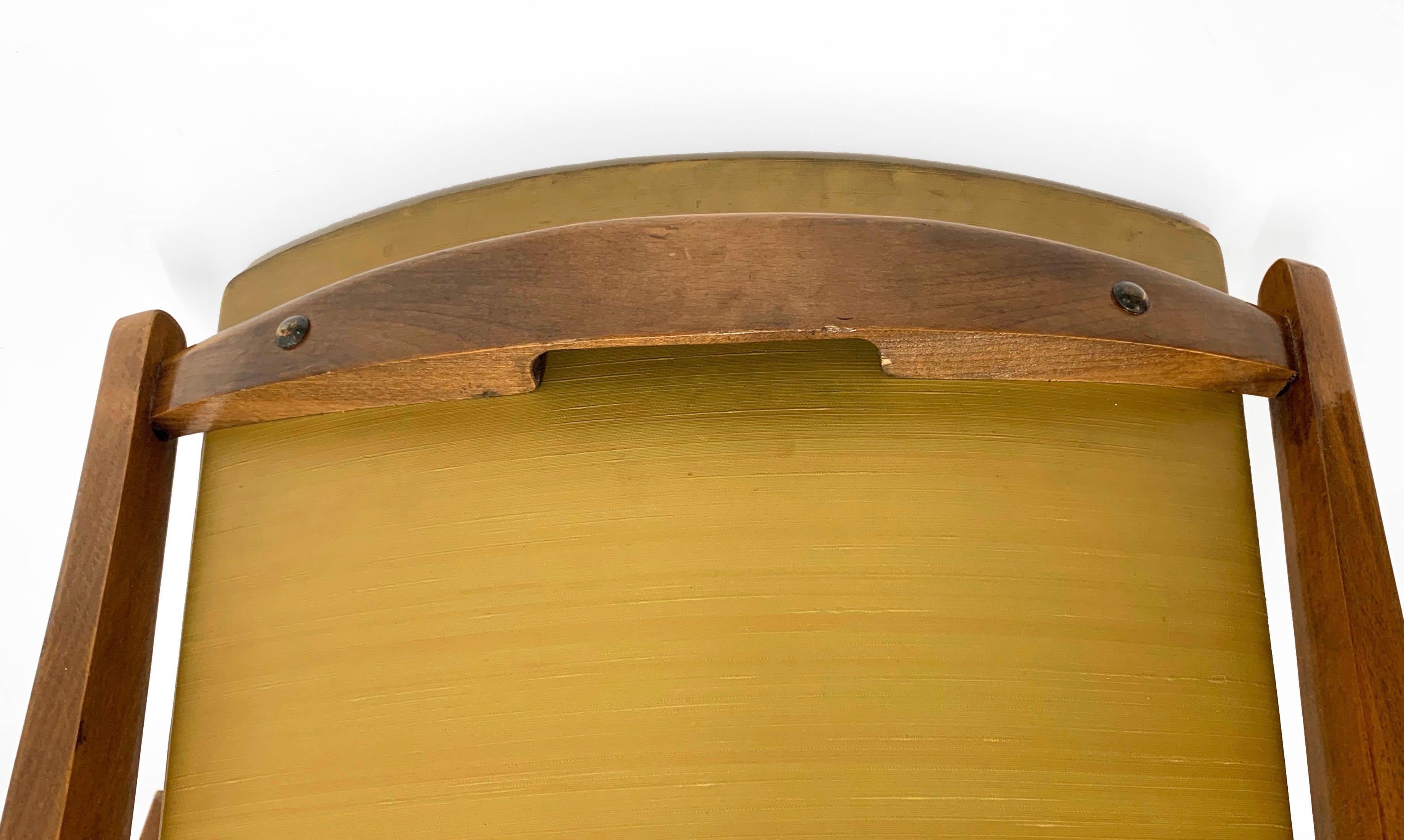 Coppia di sedie da pranzo imbottite in faggio e vinile beige di Ameublement NF, anni '50 in vendita 8