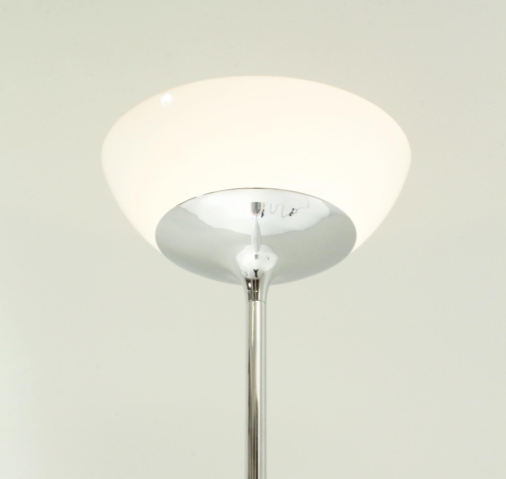 Pair of Aminta Floor Lamps by Emma Scheinberger, Italy, 1966 For Sale 3