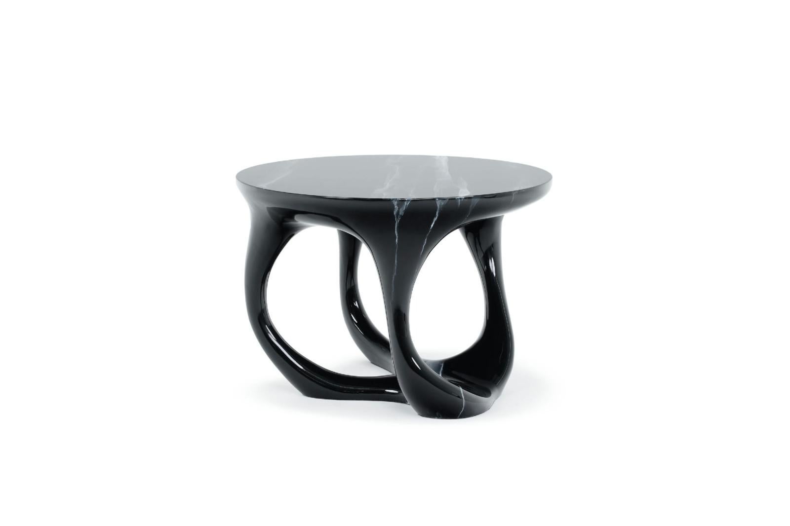 Portuguese Pair of Amorph Side Tables in High-Gloss Black Lacquer For Sale