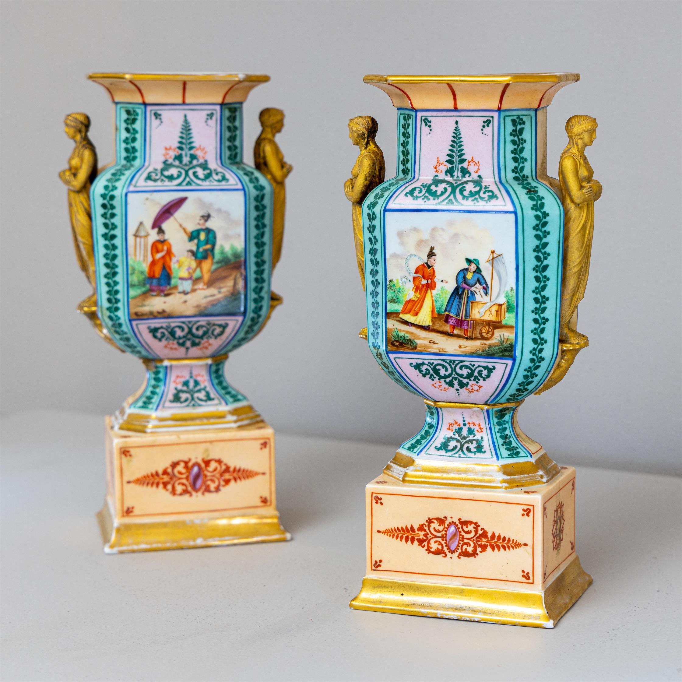 Pair of Ceramic Amphoras with figurative Scenes, Blue and Gold, around 1830 For Sale 5