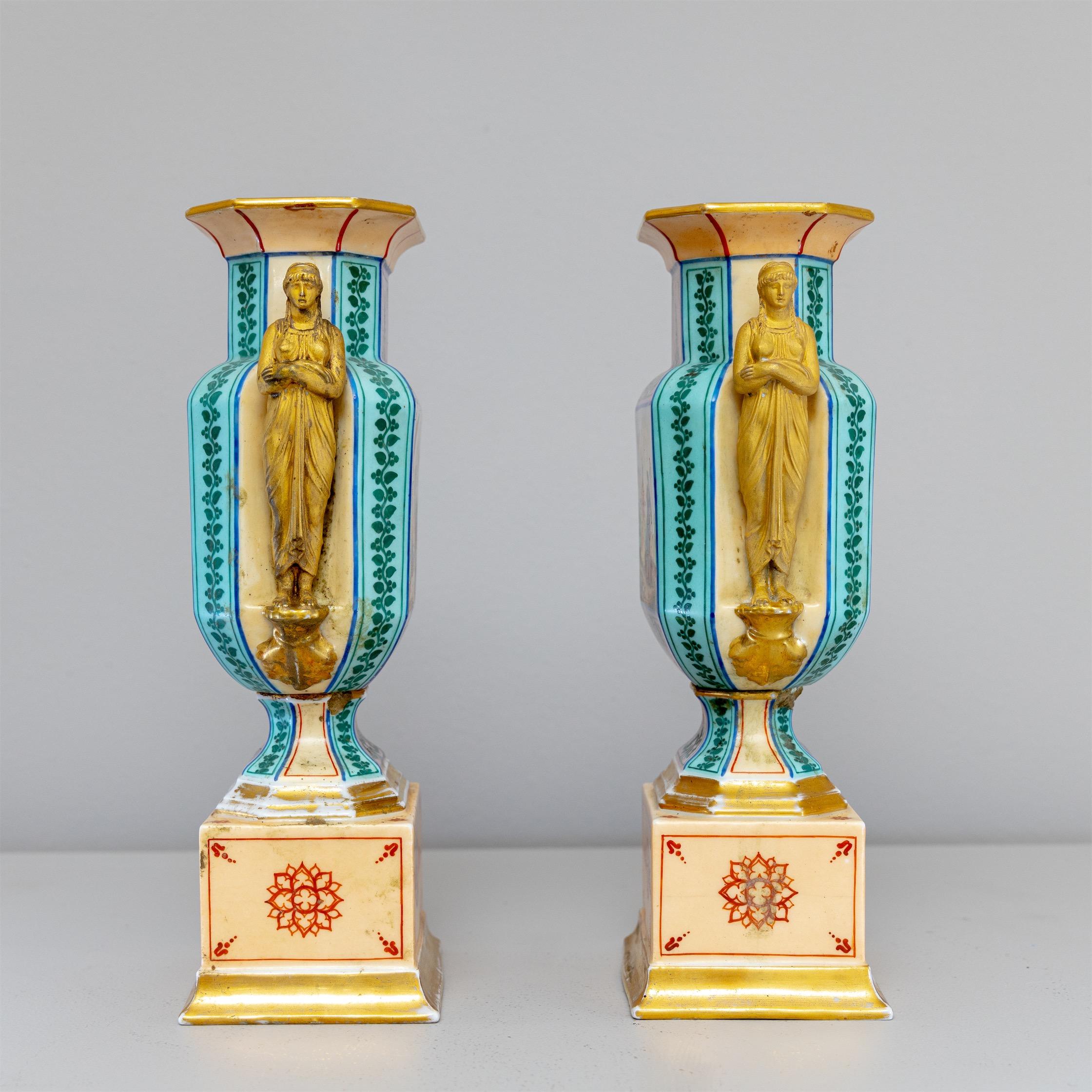 Directoire Pair of Ceramic Amphoras with figurative Scenes, Blue and Gold, around 1830 For Sale