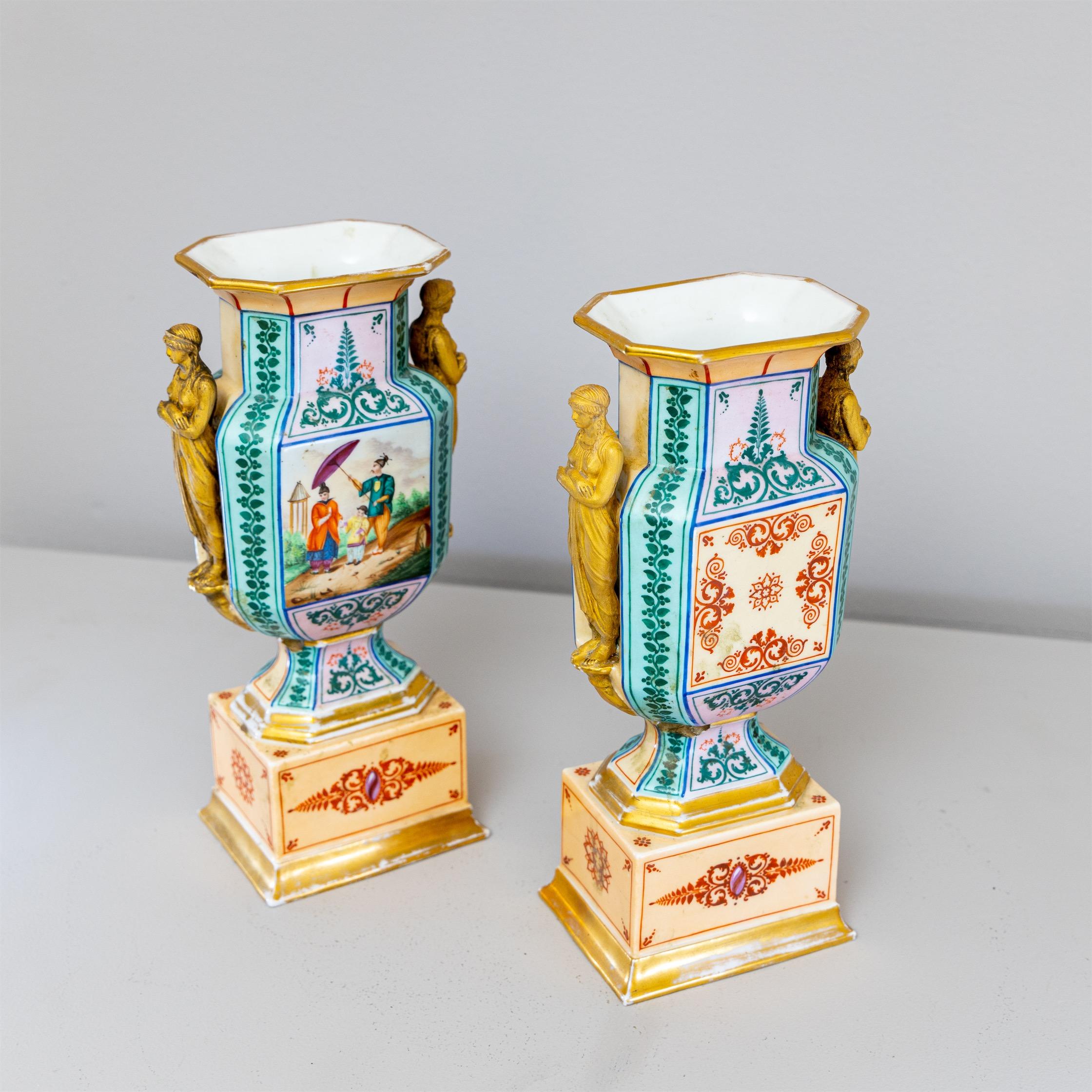Pair of Ceramic Amphoras with figurative Scenes, Blue and Gold, around 1830 In Fair Condition For Sale In Greding, DE