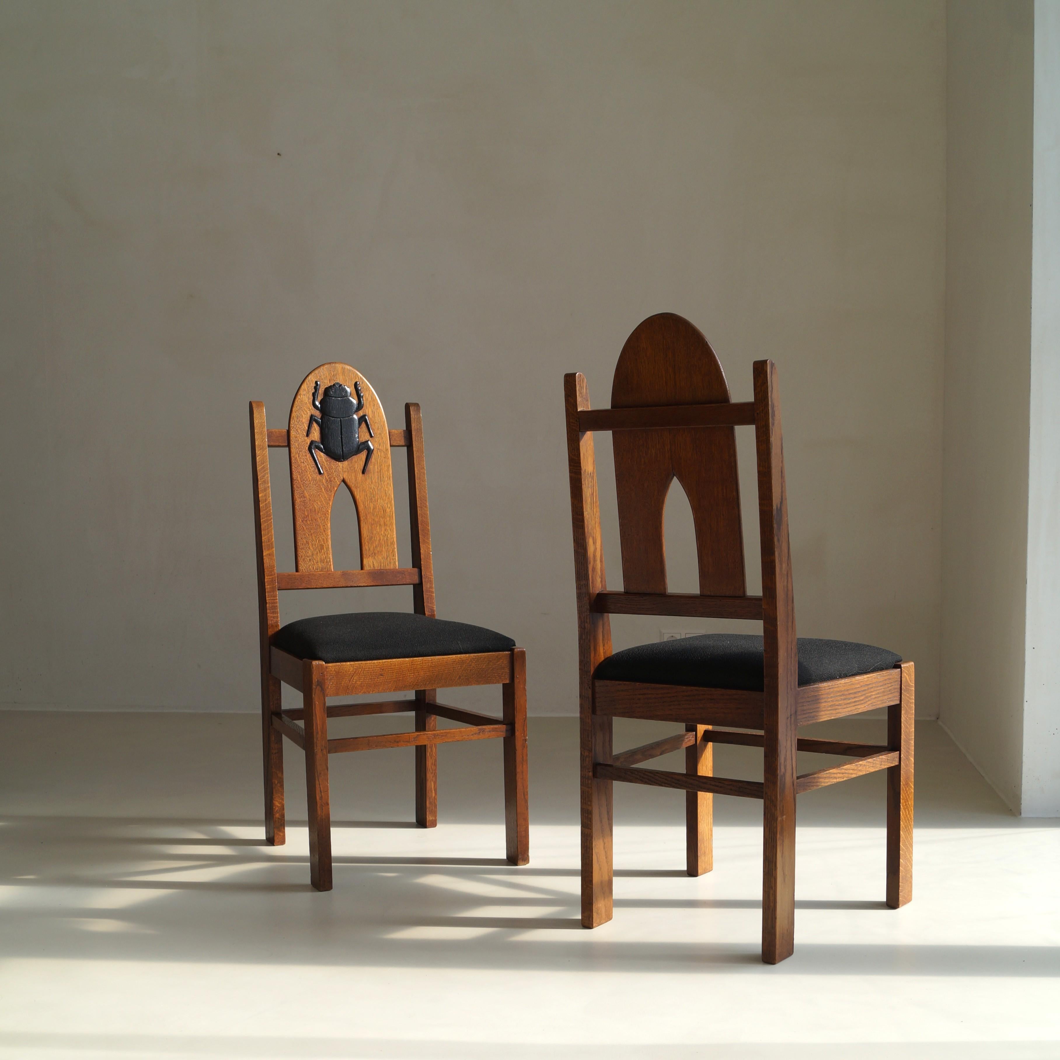 Pair of Amsterdam School Chairs with 'Egyptomania' Scarabs on backrest, c. 1925 For Sale 7