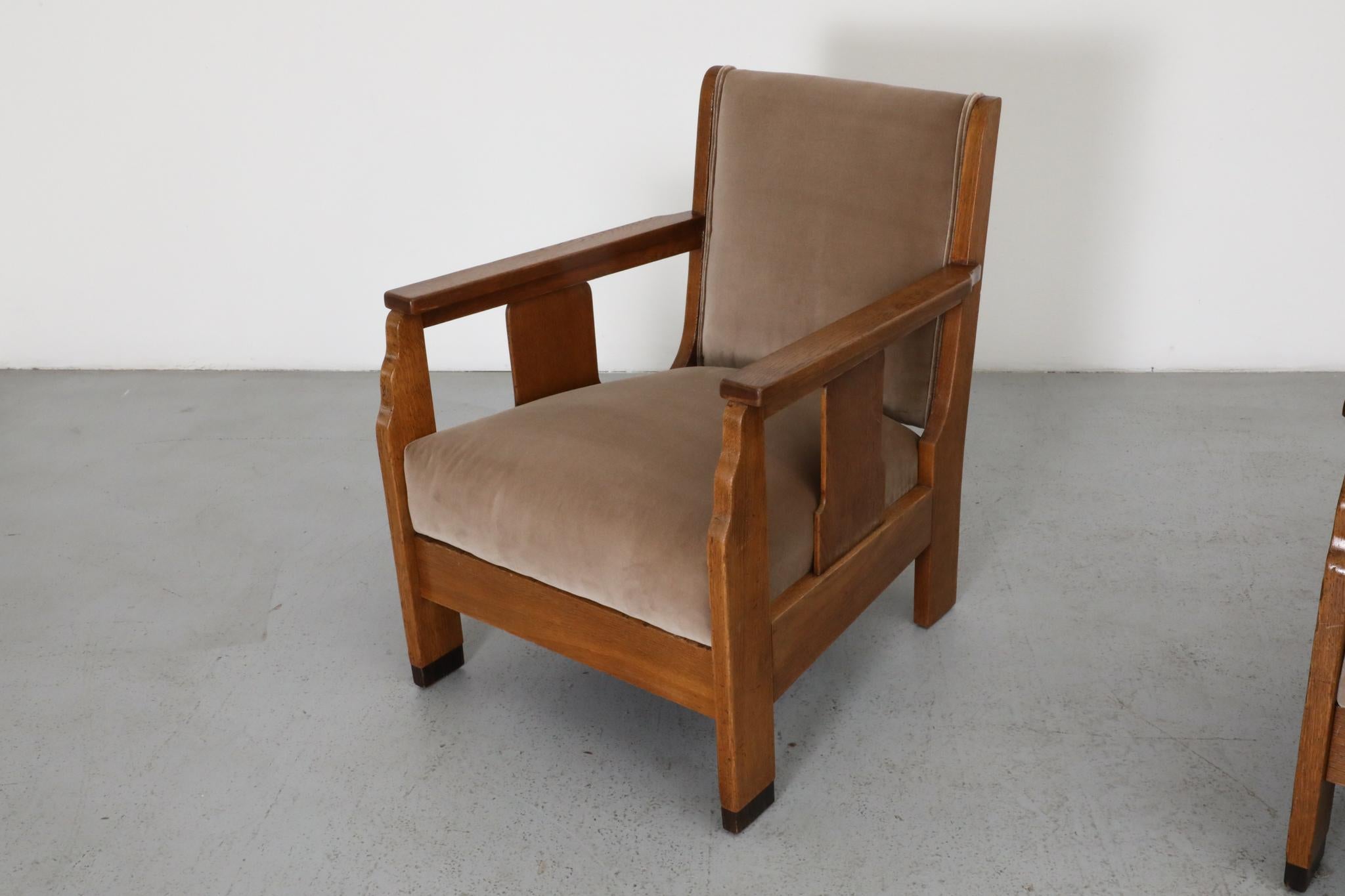 Paire de chaises longues d'école d'Amsterdam avec assise en velours jute et bois Art déco en vente 5