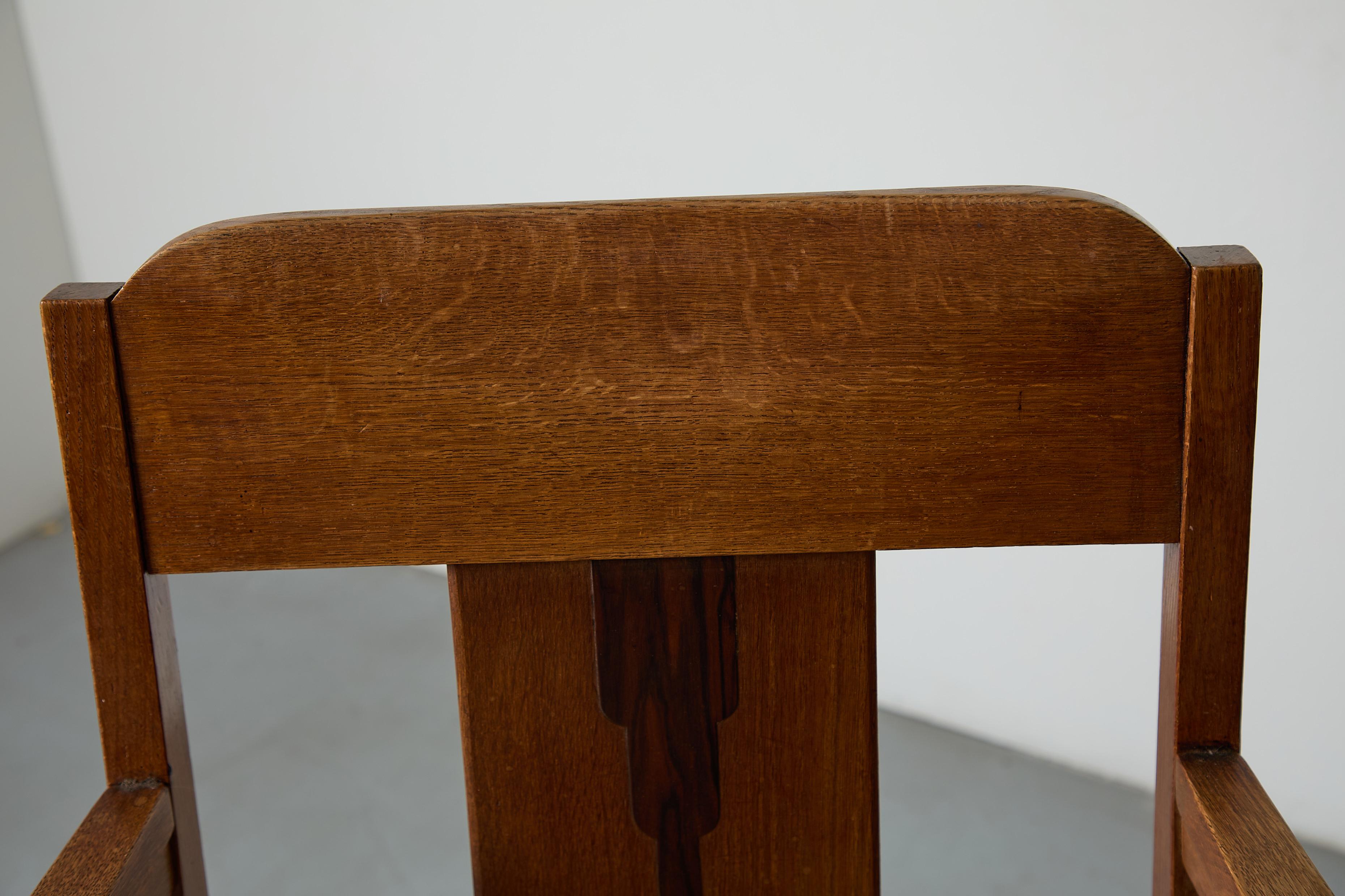 Paire de chaises à accoudoirs en chêne et jonc de l'école d'Amsterdam en vente 3