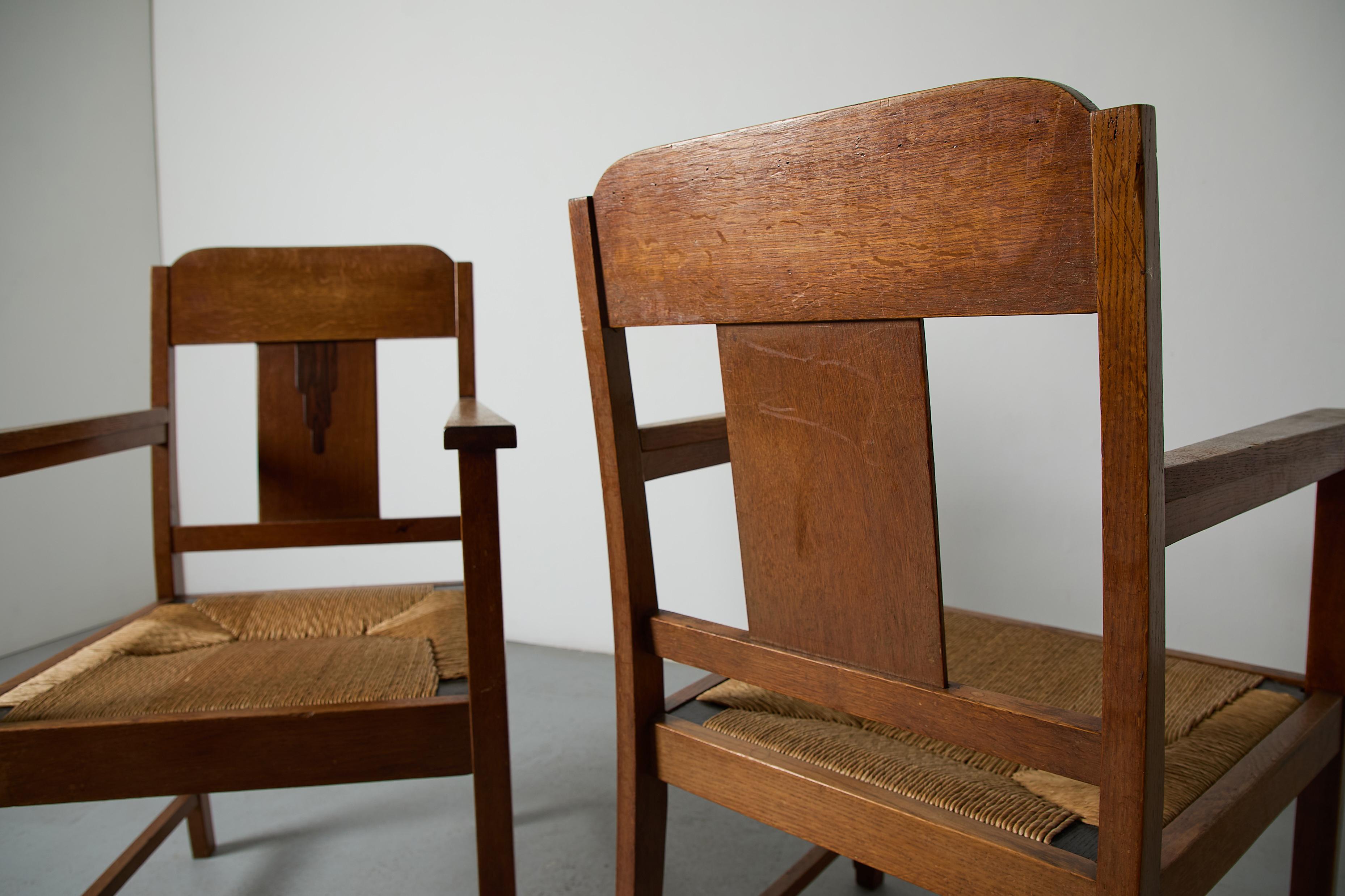 Paire de chaises à accoudoirs en chêne et jonc de l'école d'Amsterdam en vente 6