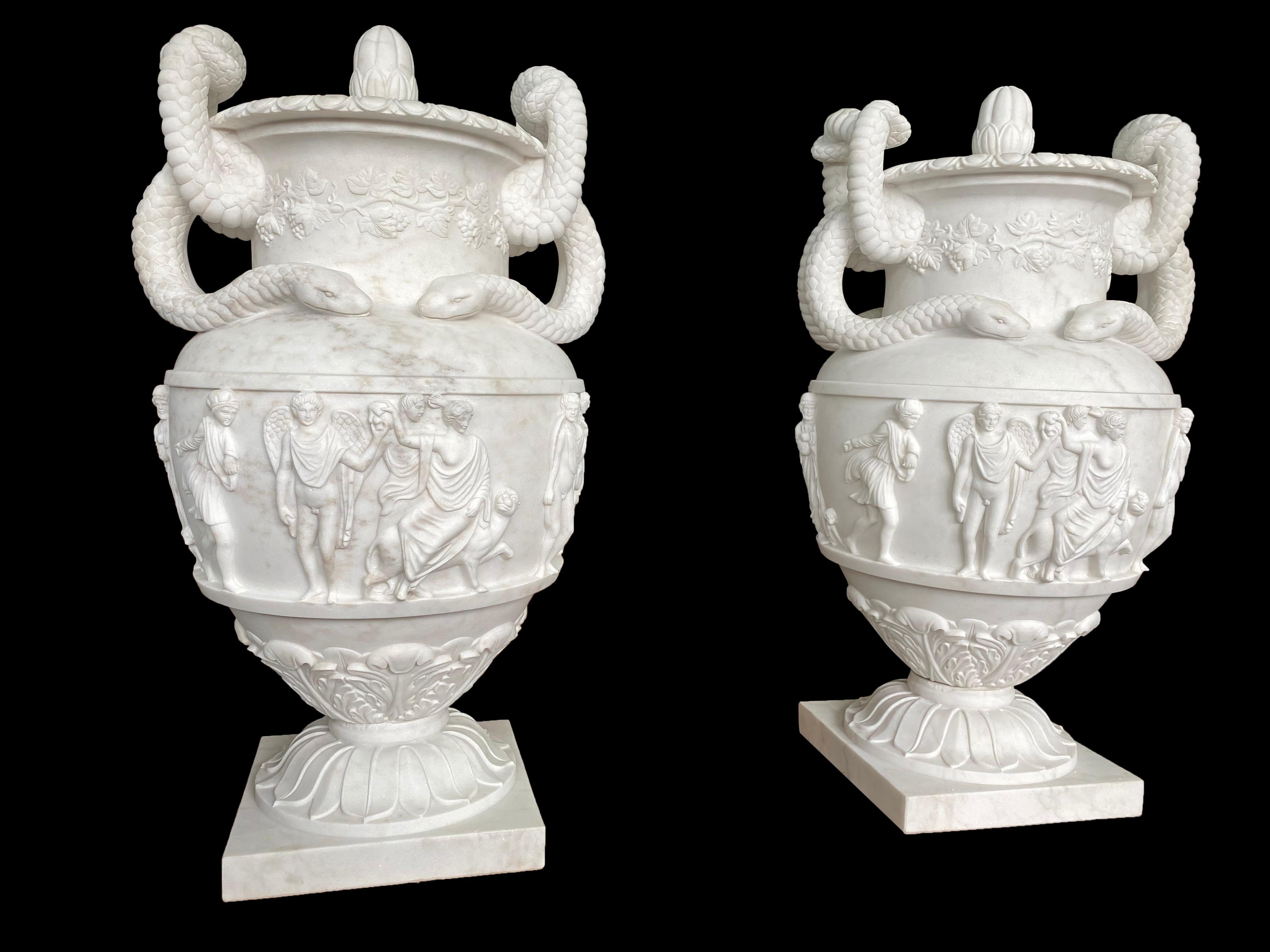 Italian Pair of Ancient Greek Style White Carrara Marble Urns, late 20th Century For Sale