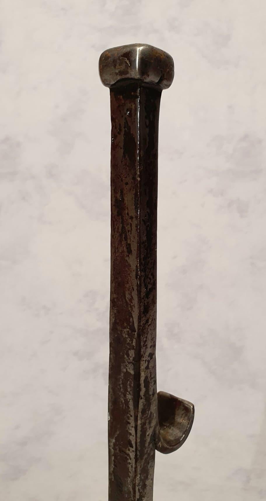 Paire de chenets de style Louis XIII, fer forgé, 19ème siècle en vente 3