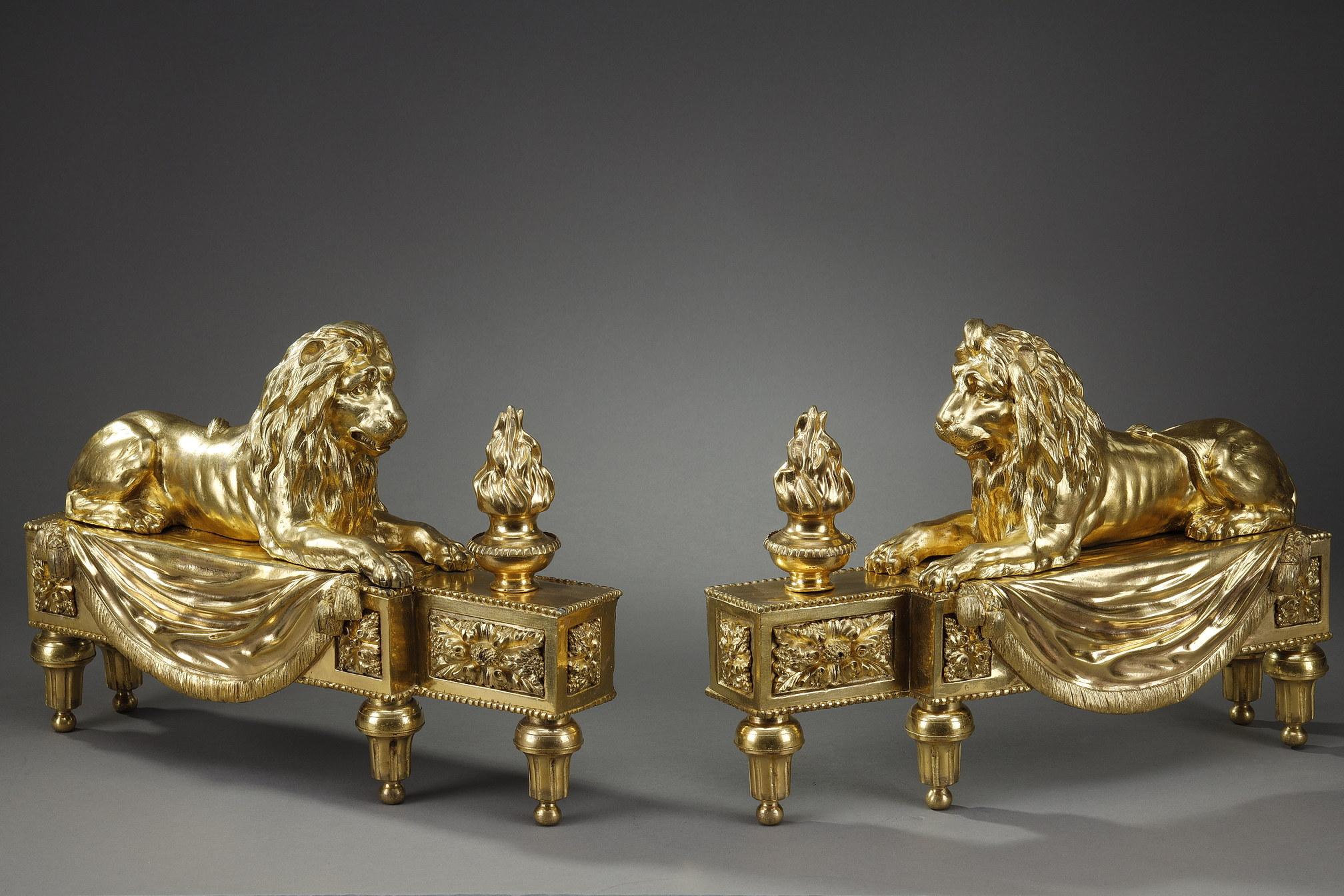 Pair of Andirons with Lions in Gilded and Chiseled Bronze For Sale 8