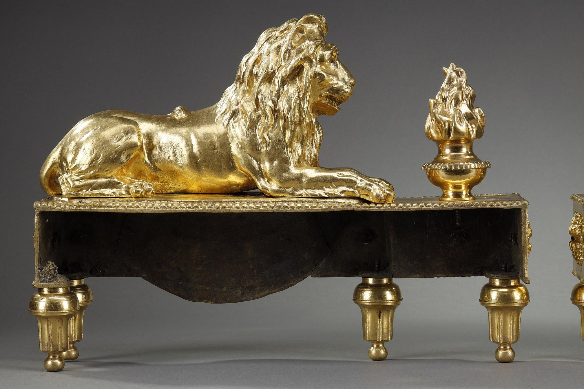 Pair of Andirons with Lions in Gilded and Chiseled Bronze For Sale 10