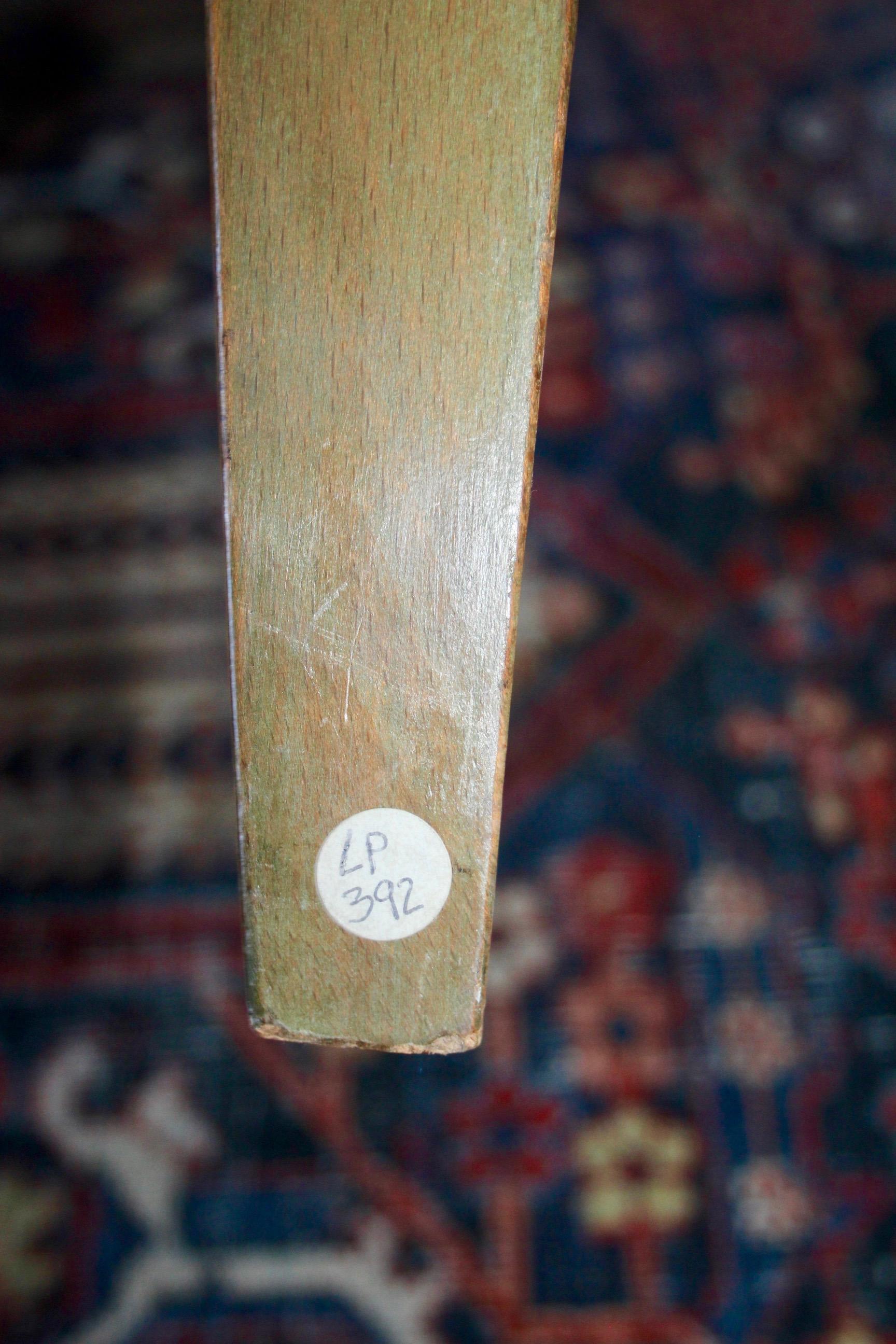 Paire de chaises pont Andre Sornay, pin de l'Oregon teinté, bois ébénisé 3