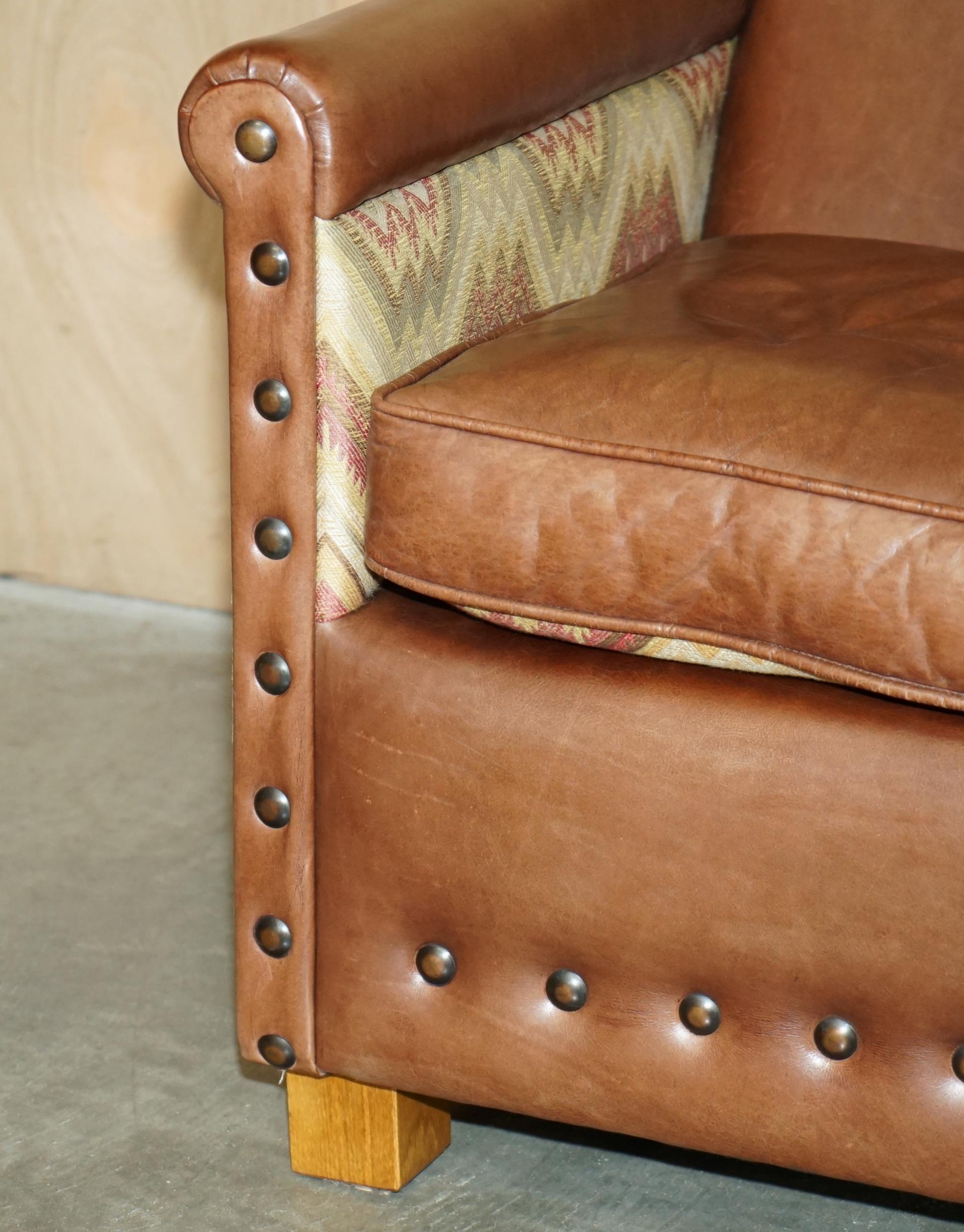 COPPIA DI POLTRONE KILIM REVERSIBILI IN PELLE MARRONE DI ANDREW MARTINE in vendita 2