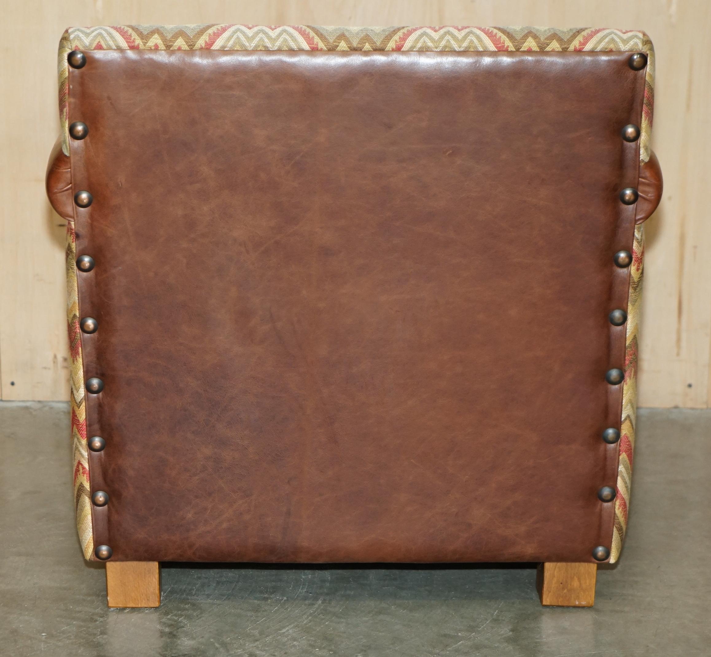 COPPIA DI POLTRONE KILIM REVERSIBILI IN PELLE MARRONE DI ANDREW MARTINE in vendita 4
