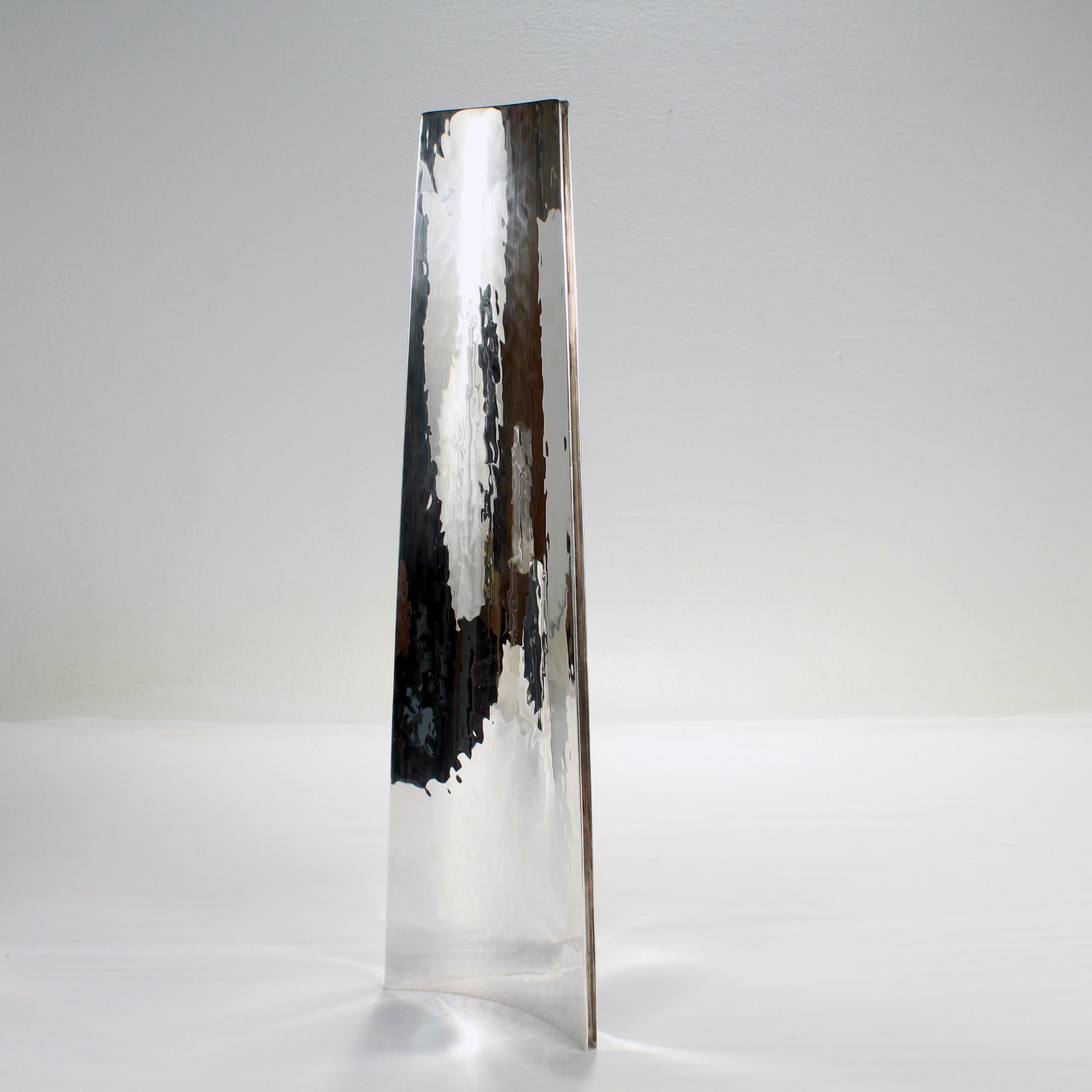 Pareja de jarrones modernos italianos de plata de ley Angelo Mangiarotti para Cleto Munari en venta 9